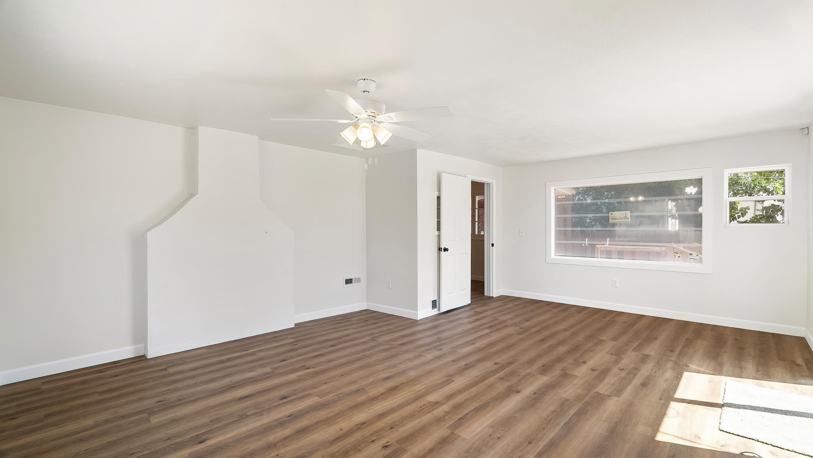 2302 E Mission Ave - Photo 19