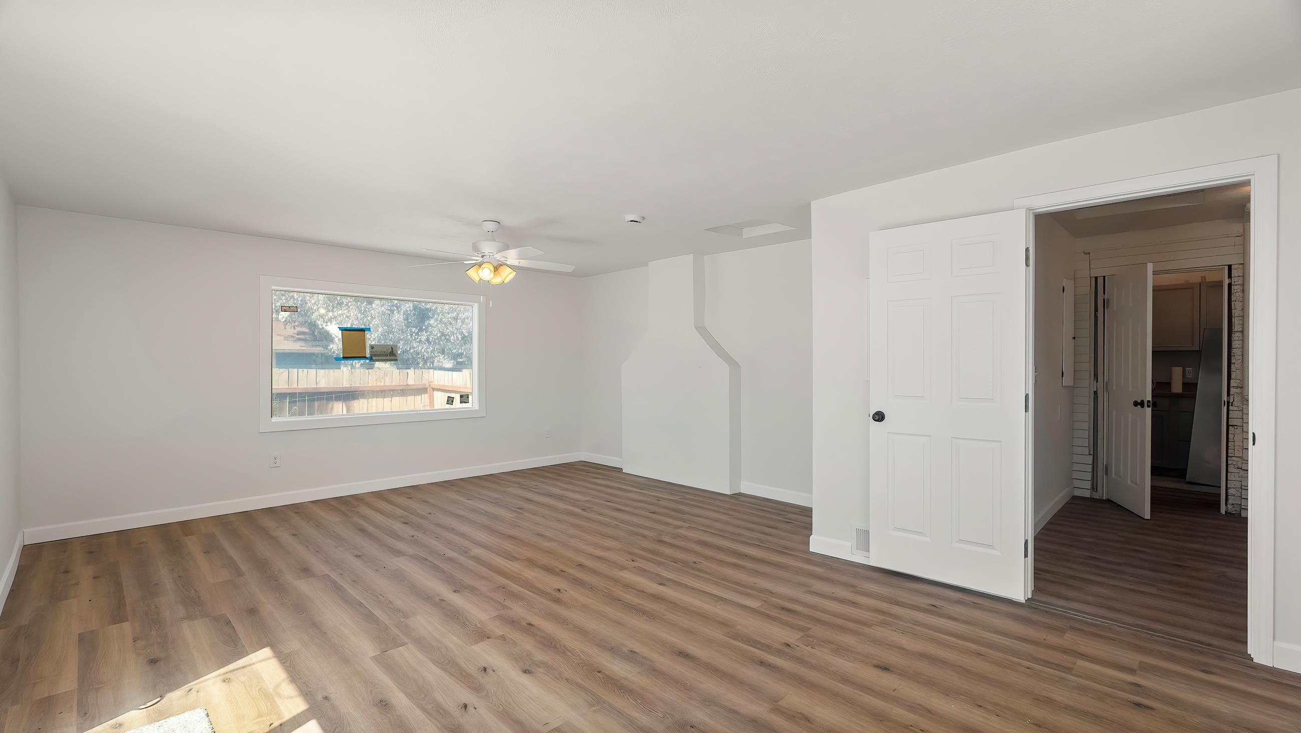 2302 E Mission Ave - Photo 20