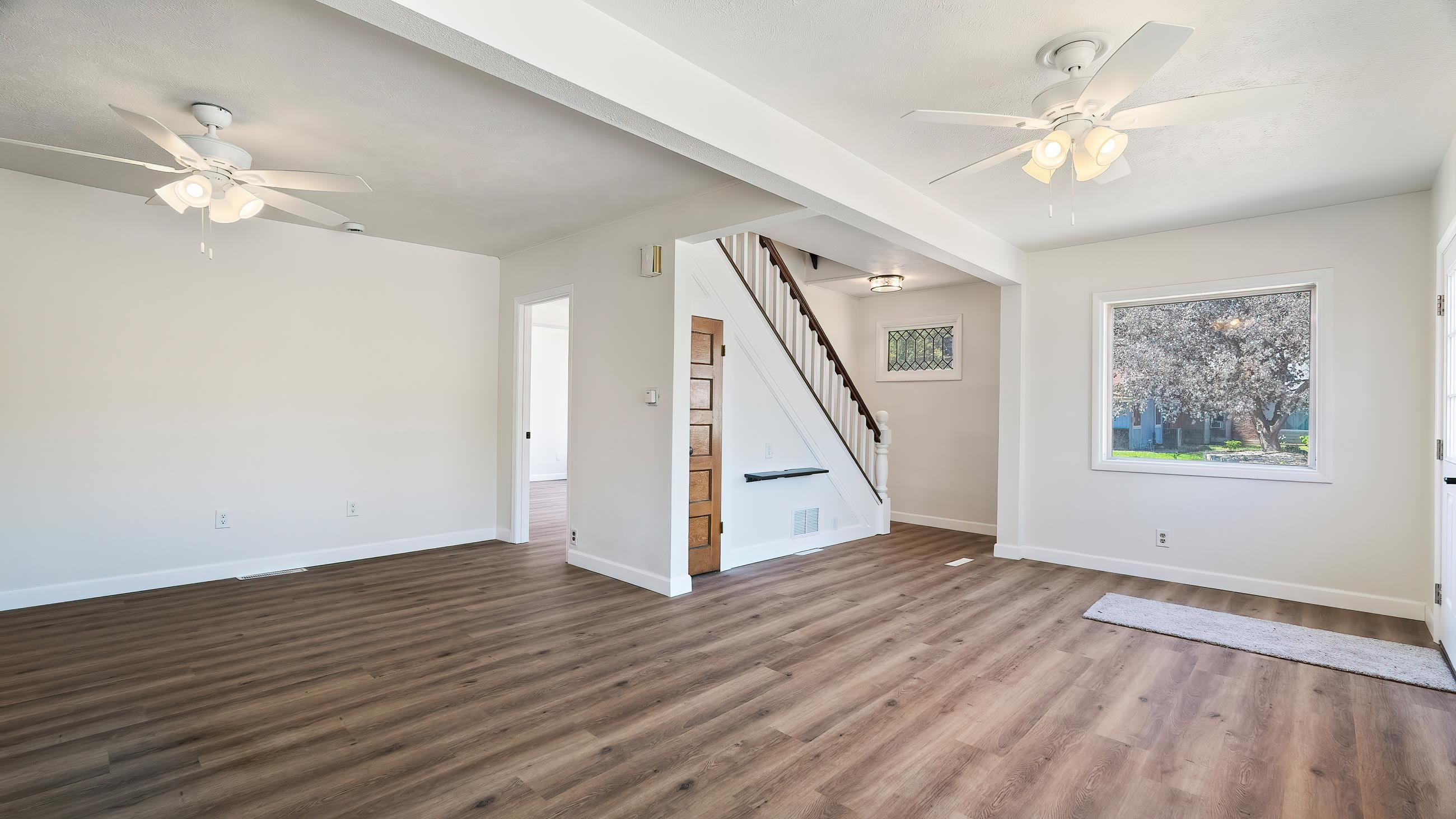 2302 E Mission Ave - Photo 4