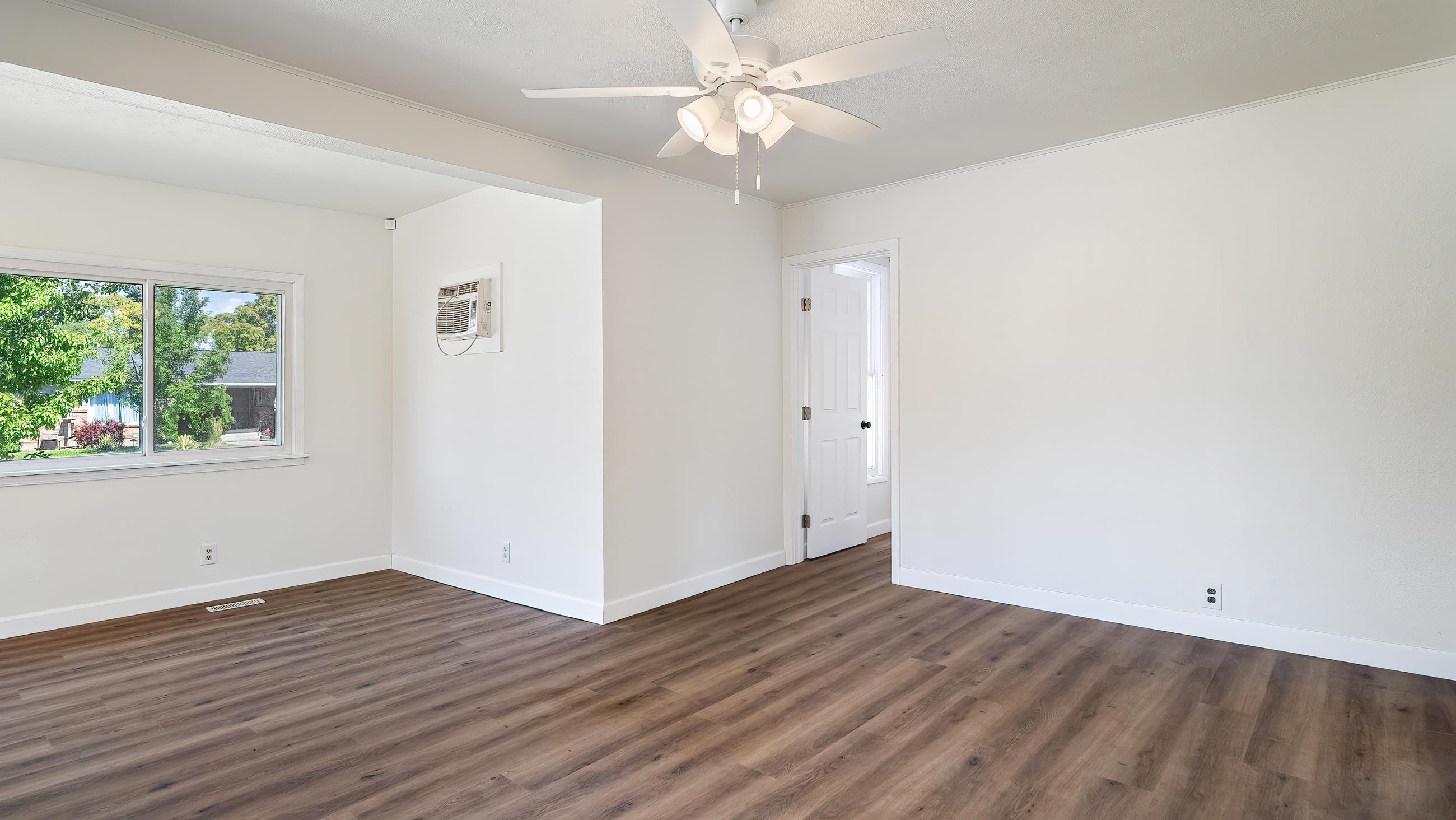 2302 E Mission Ave - Photo 6