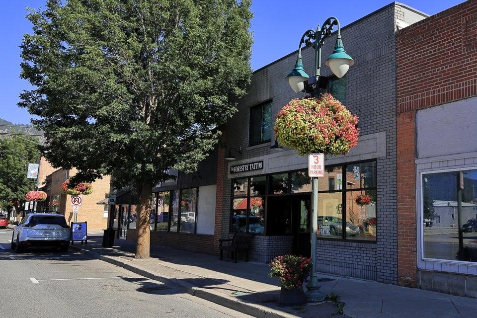 108 E Main Ave - Photo 2