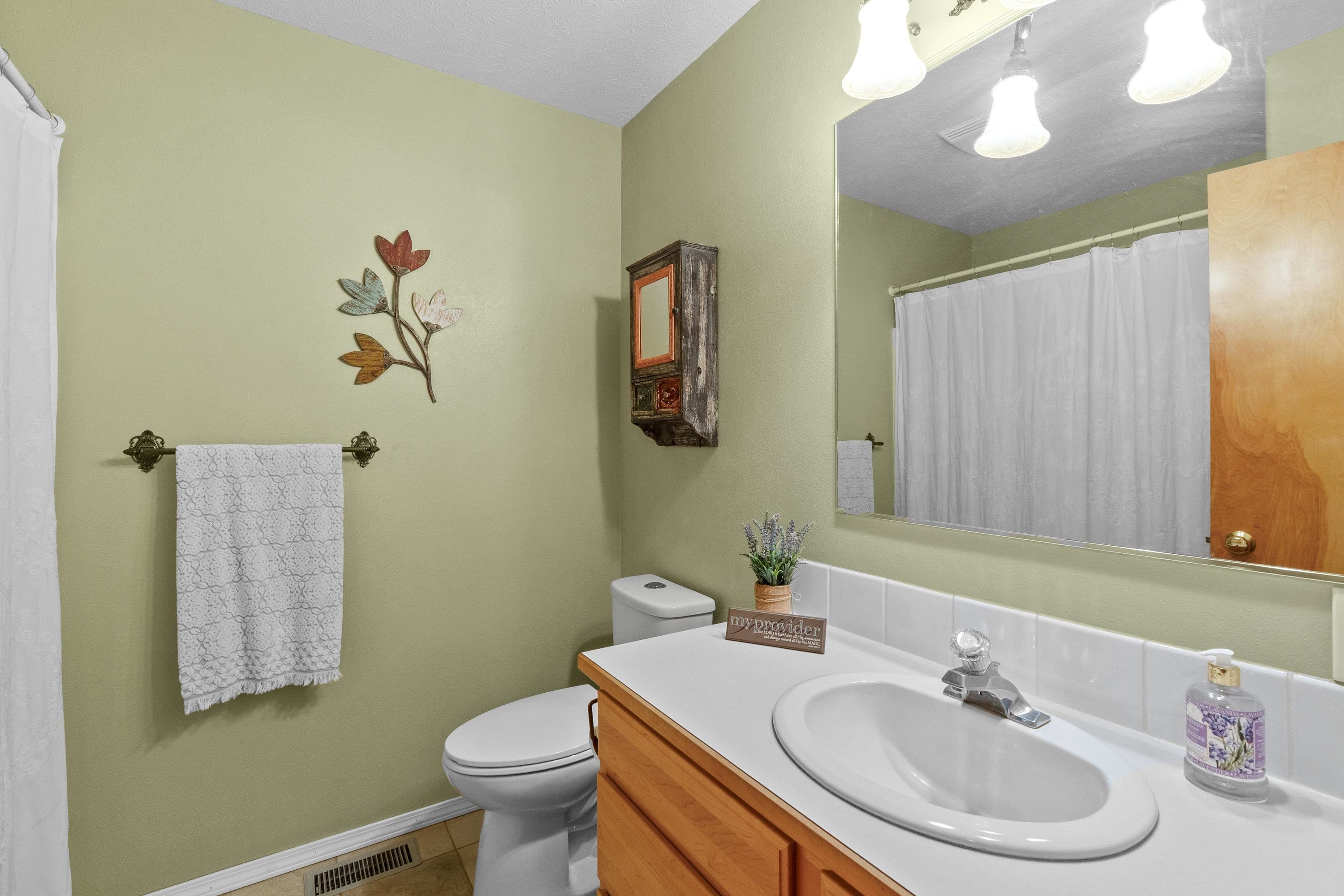 7905 W Seven Mile Rd - Photo 16