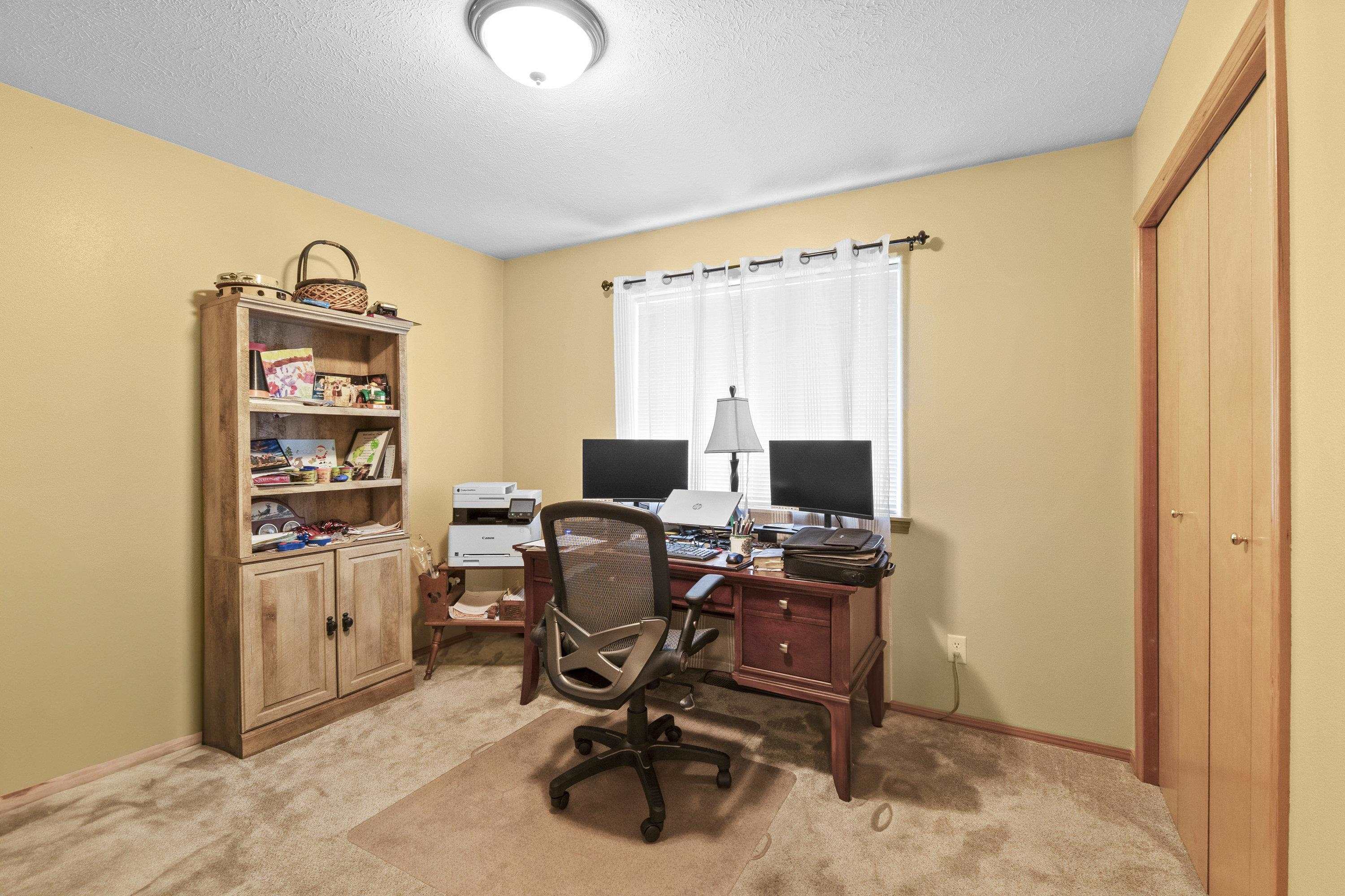7905 W Seven Mile Rd - Photo 18