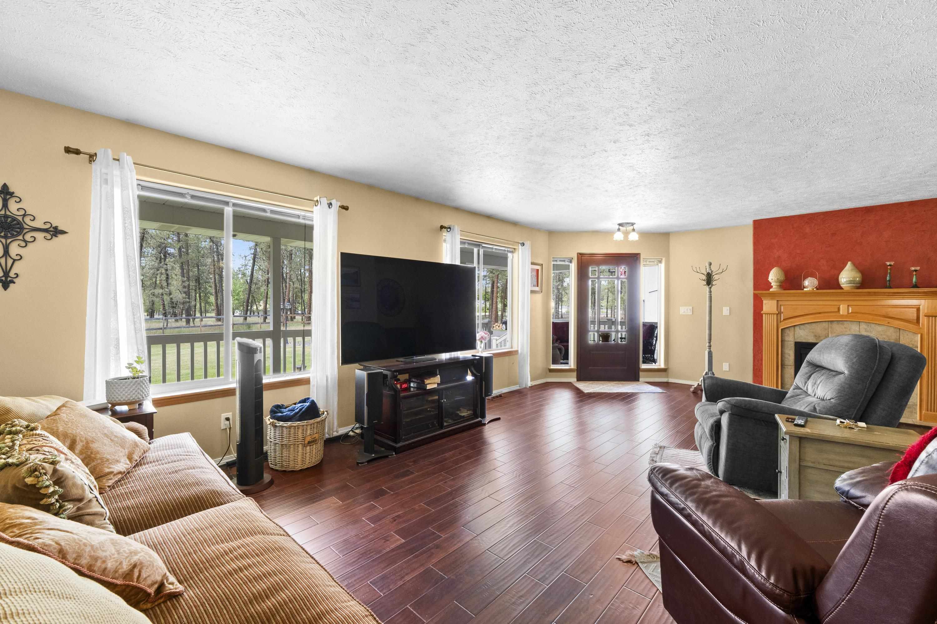 7905 W Seven Mile Rd - Photo 3