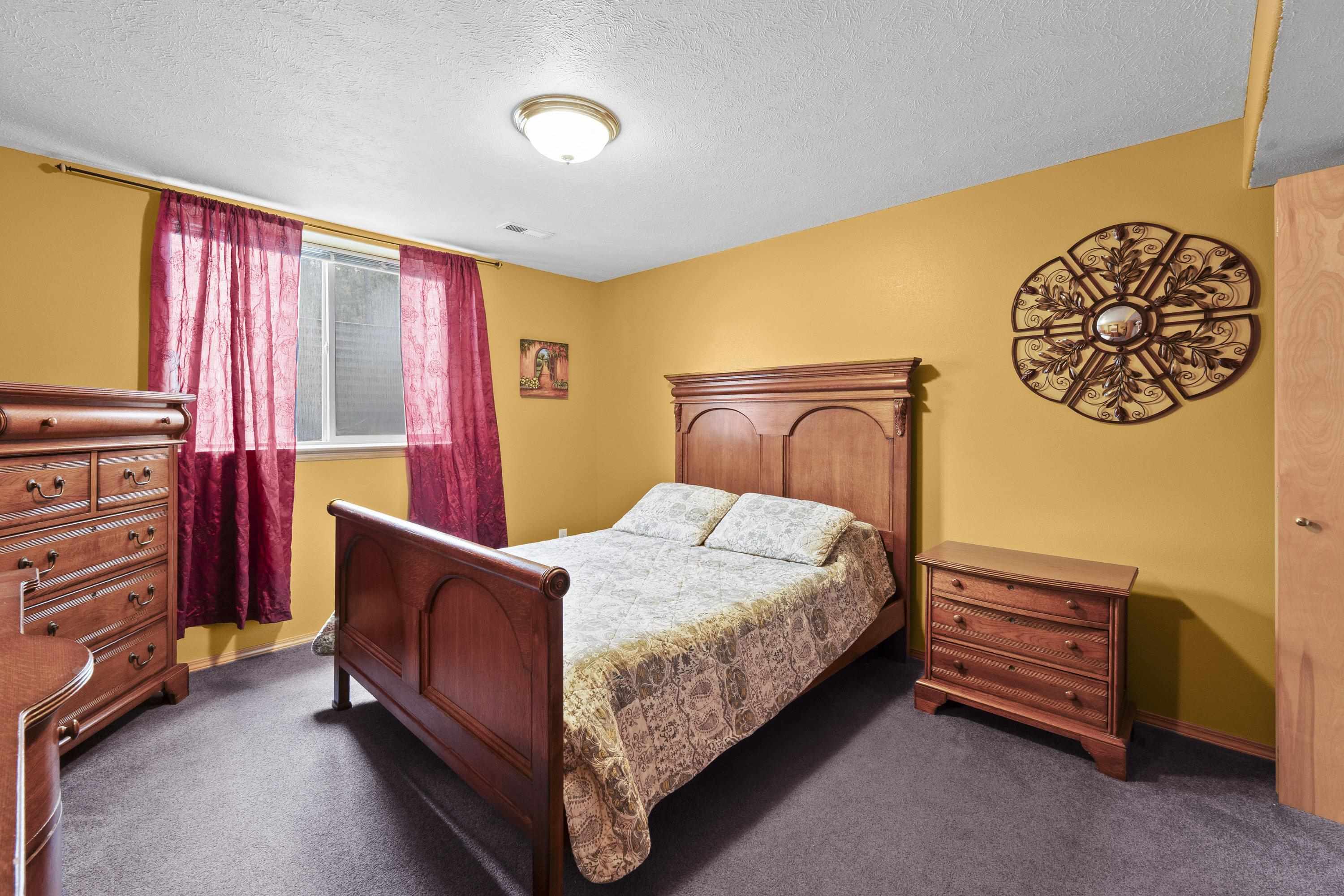 7905 W Seven Mile Rd - Photo 21