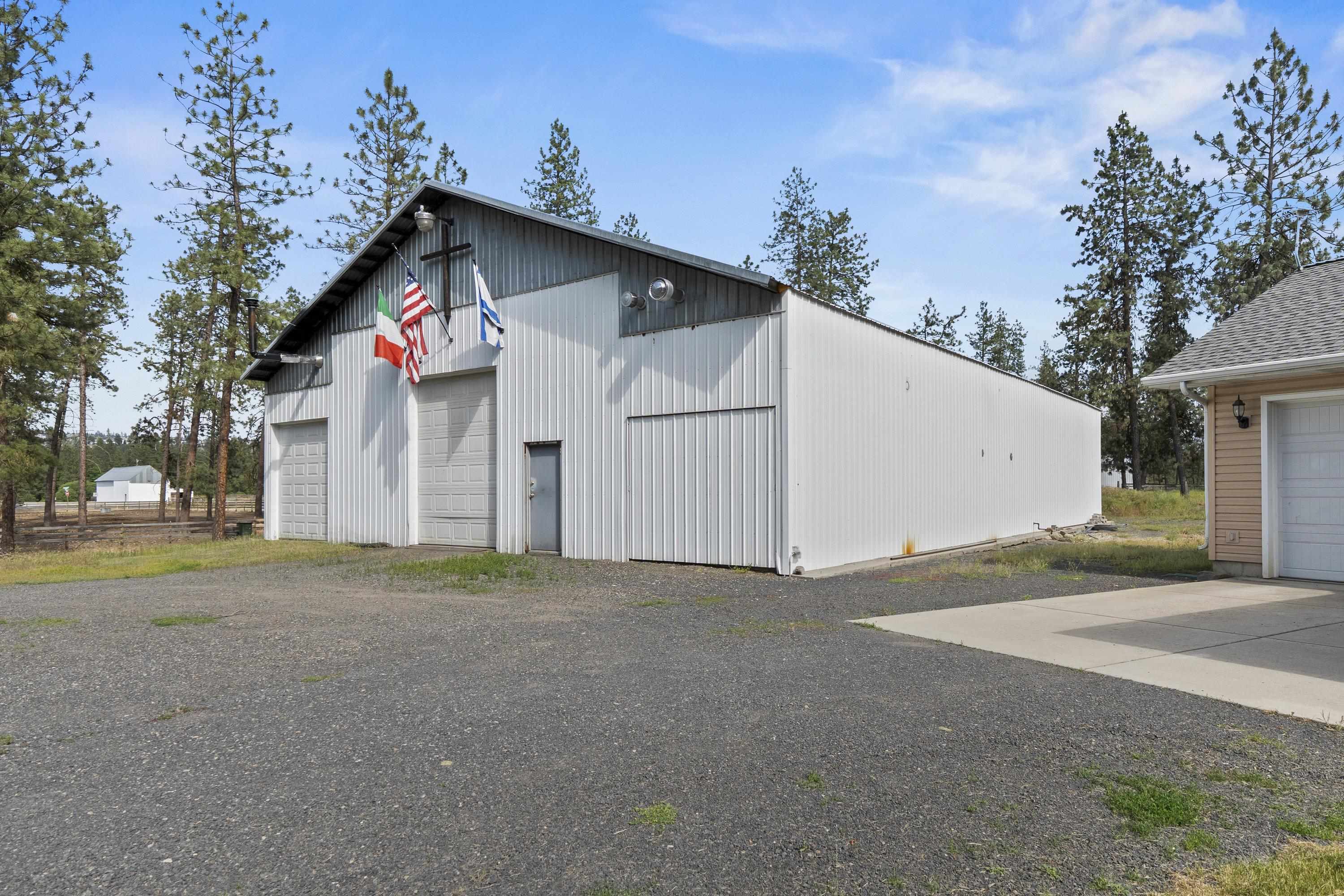7905 W Seven Mile Rd - Photo 29