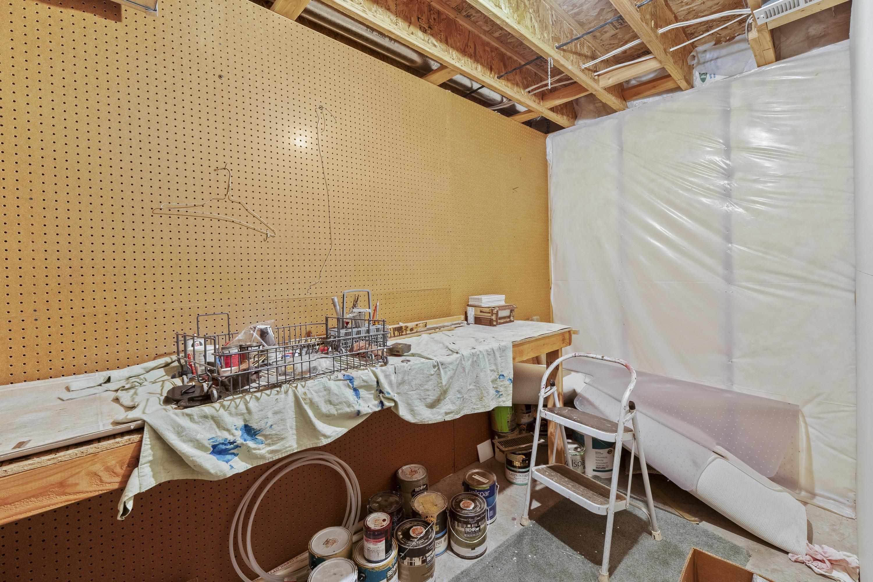 7905 W Seven Mile Rd - Photo 41