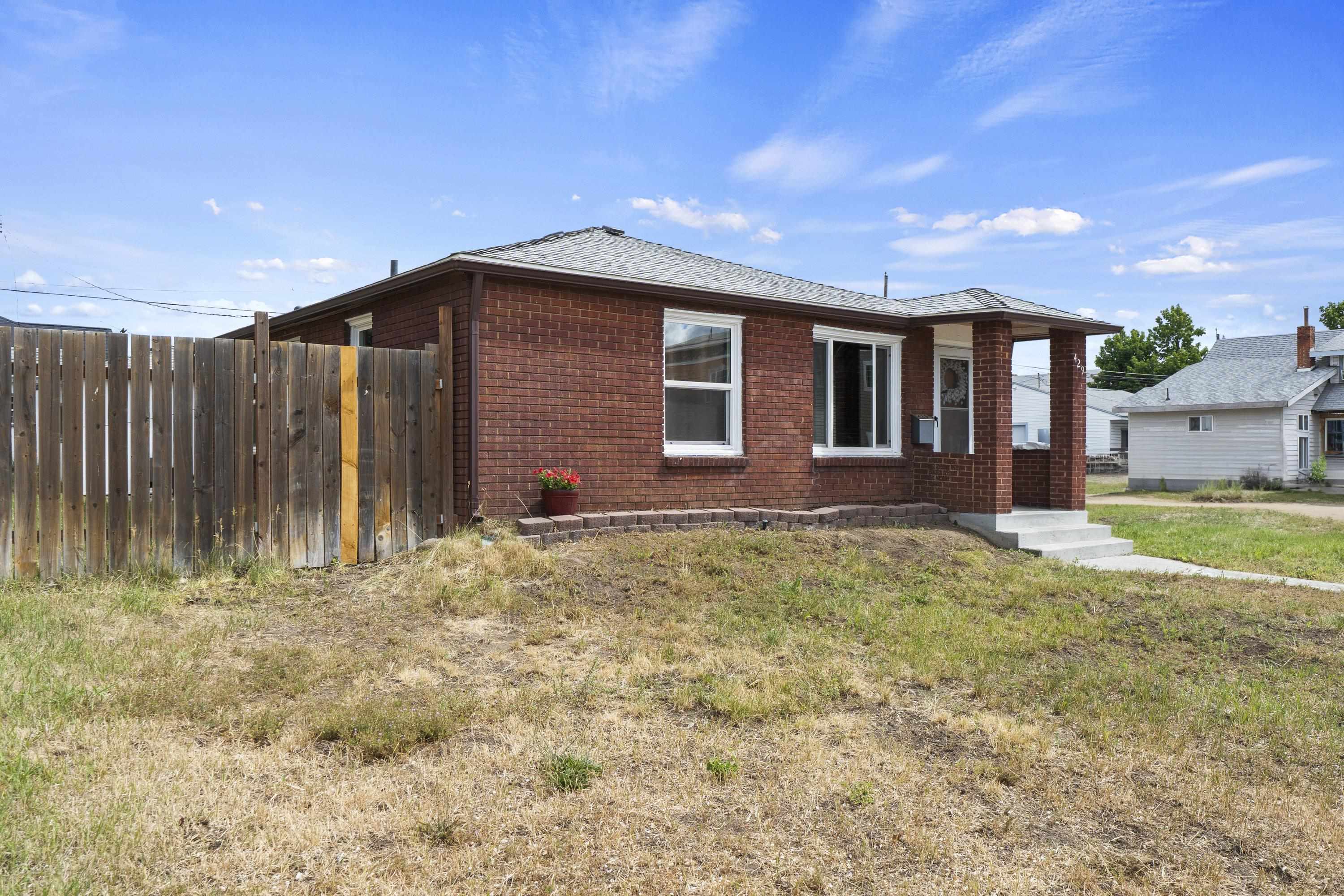 429 E Gordon Ave - Photo 3