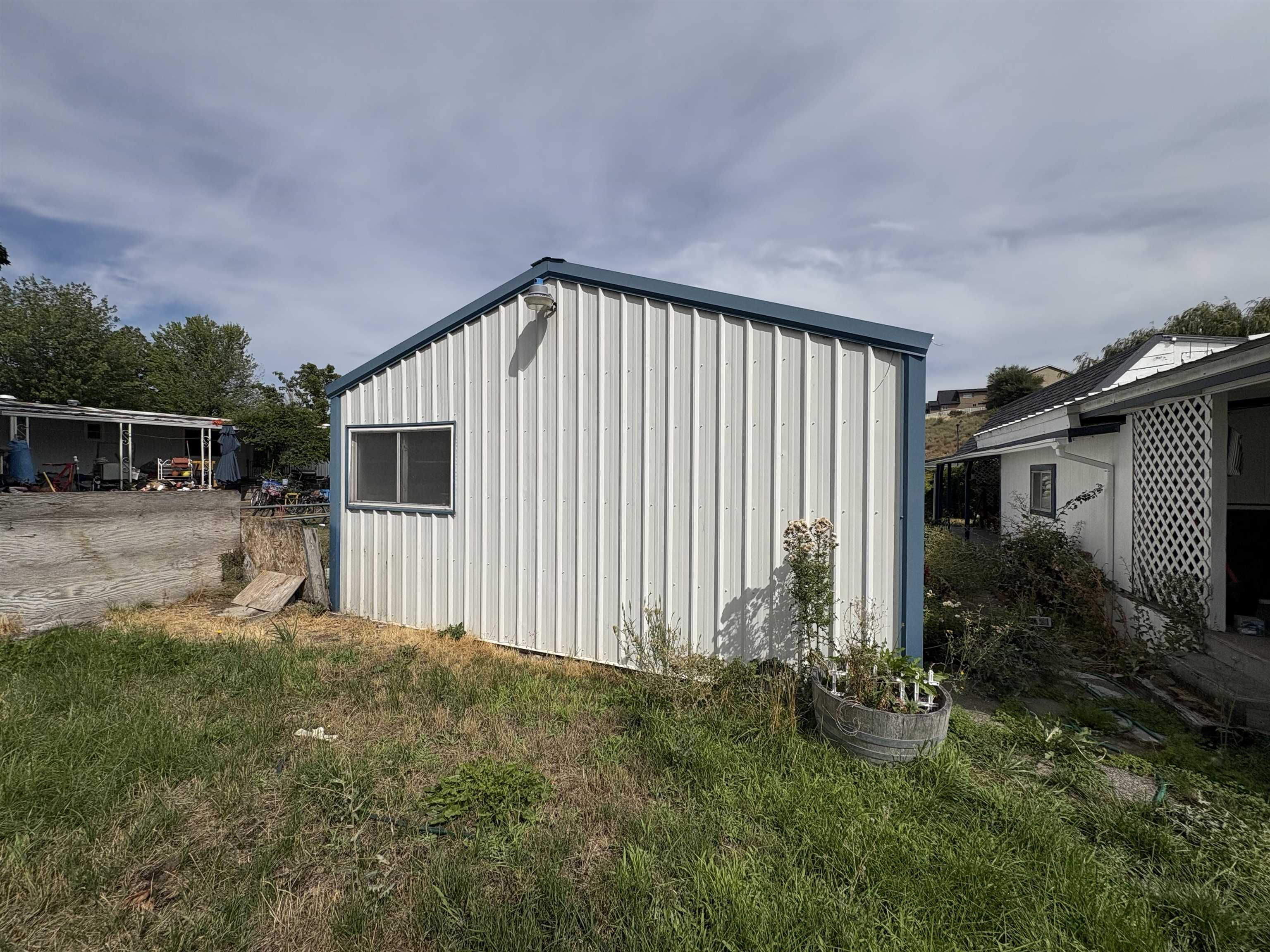 11616 E Jackson Ave - Photo 4