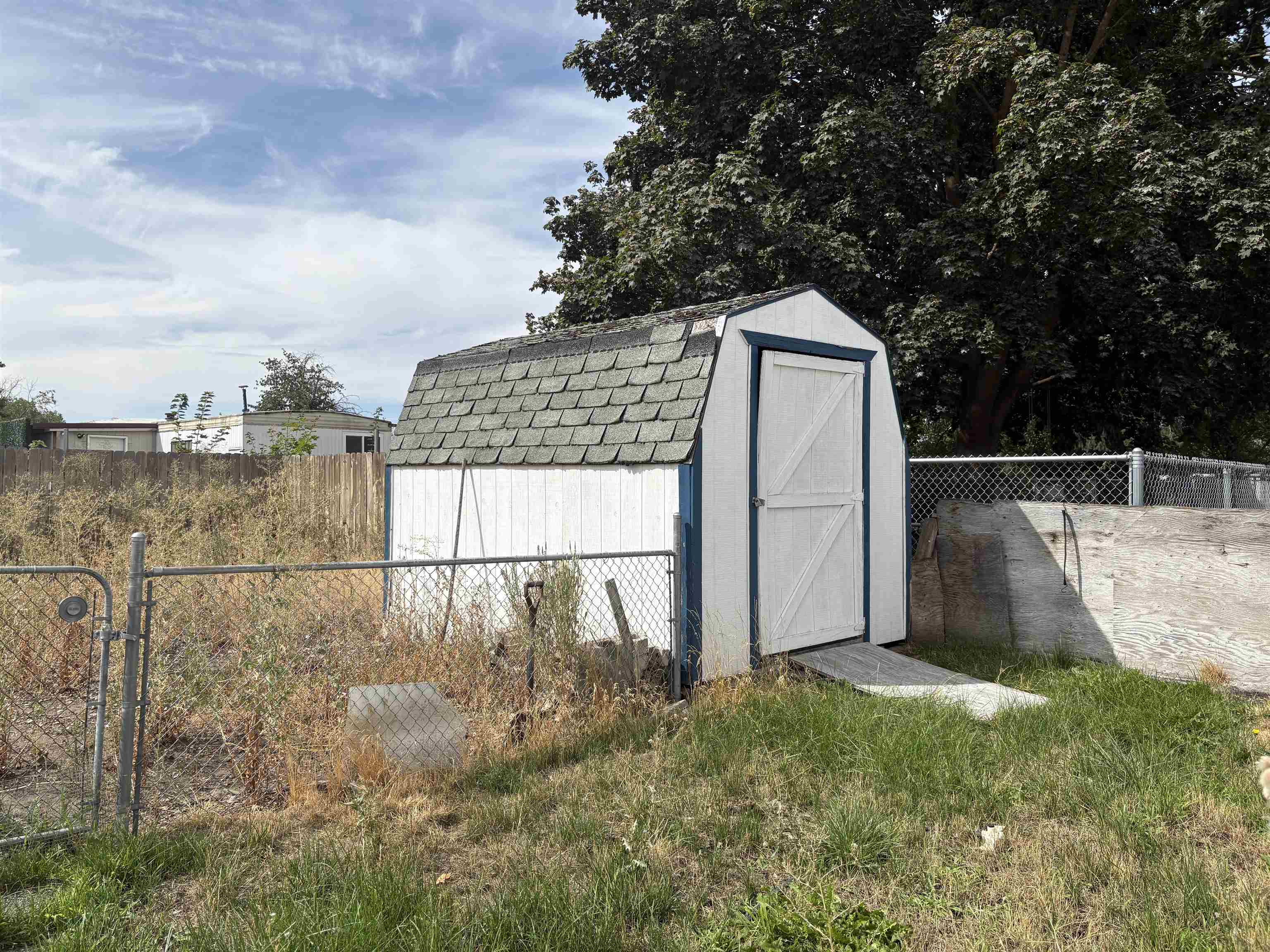 11616 E Jackson Ave - Photo 6