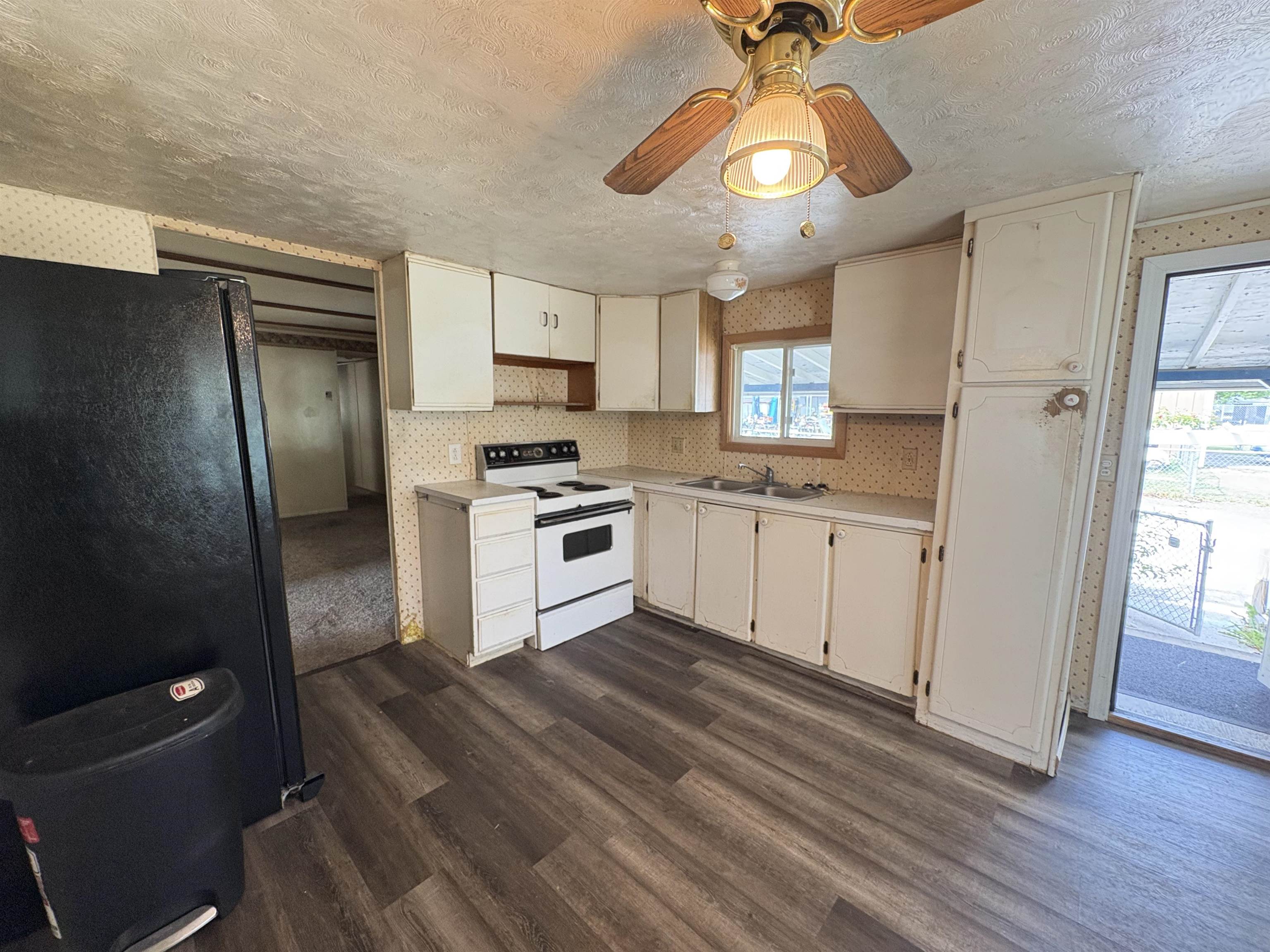 11616 E Jackson Ave - Photo 7
