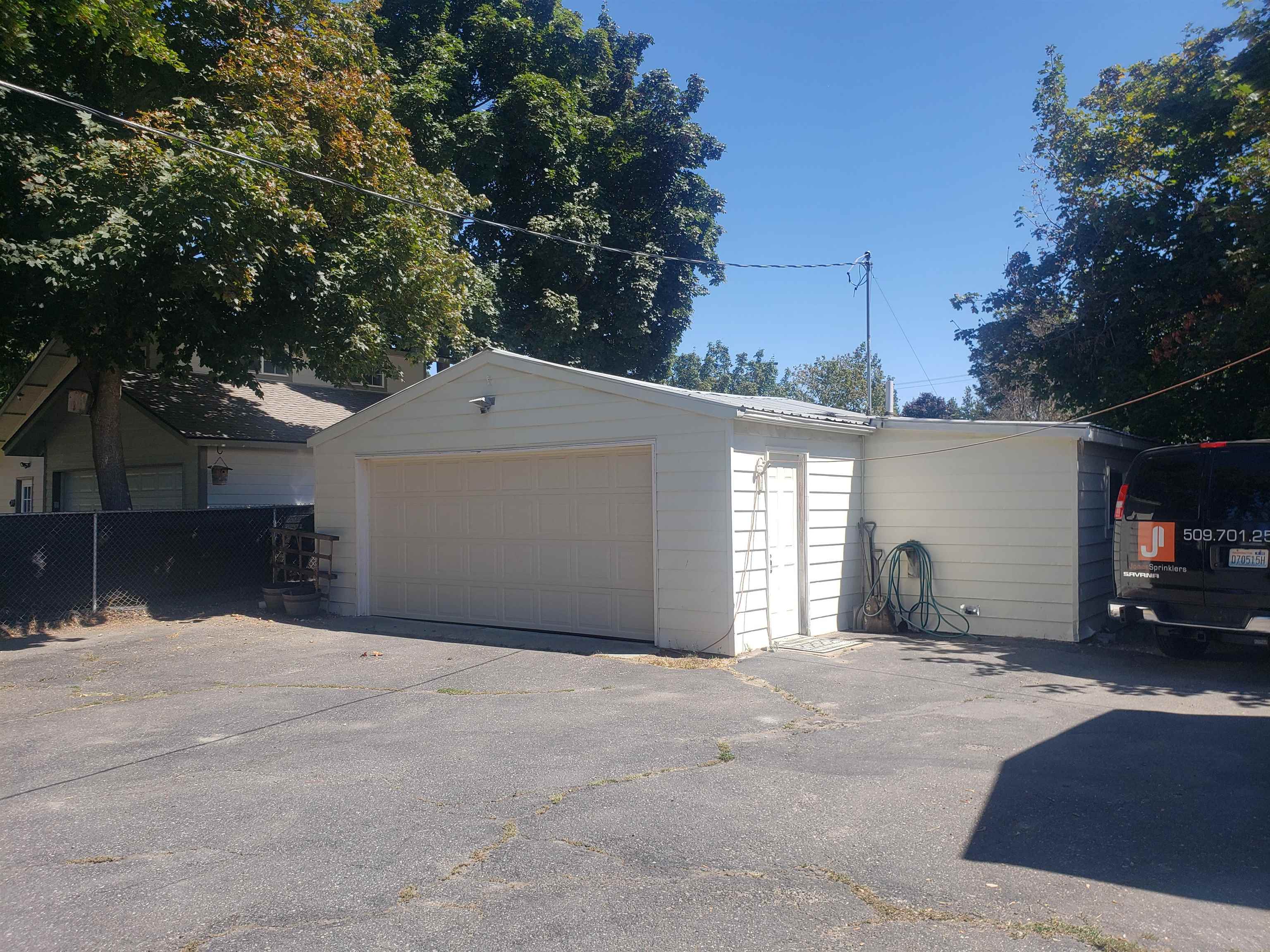 1007 S WALNUT Rd - Photo 5