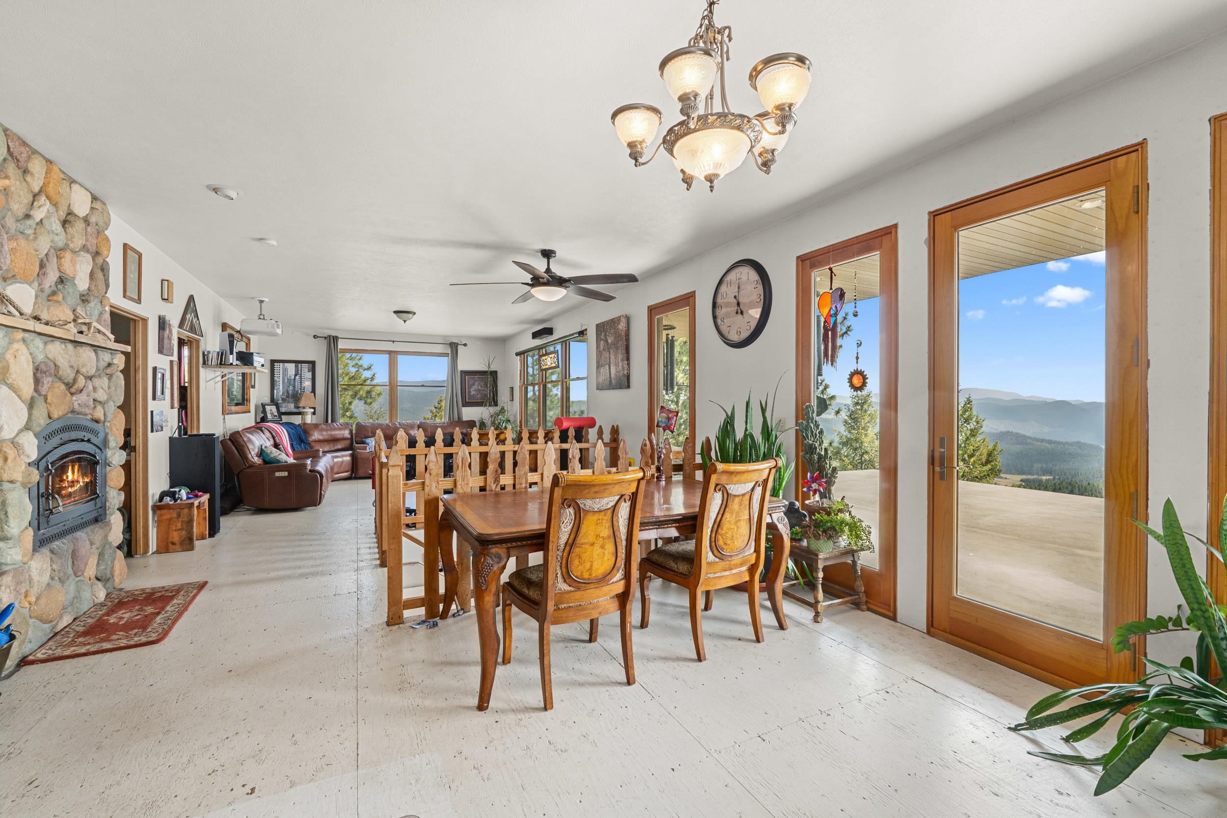 1631 Bonanza Hill Rd - Photo 6