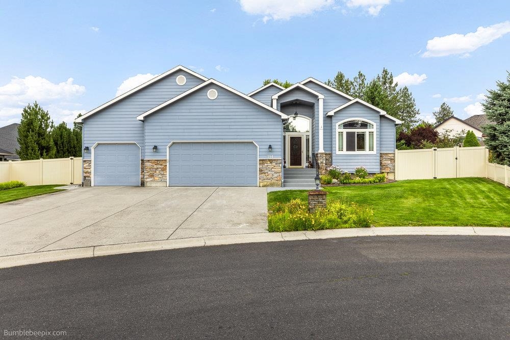 714 E Erica Ct - Photo 1