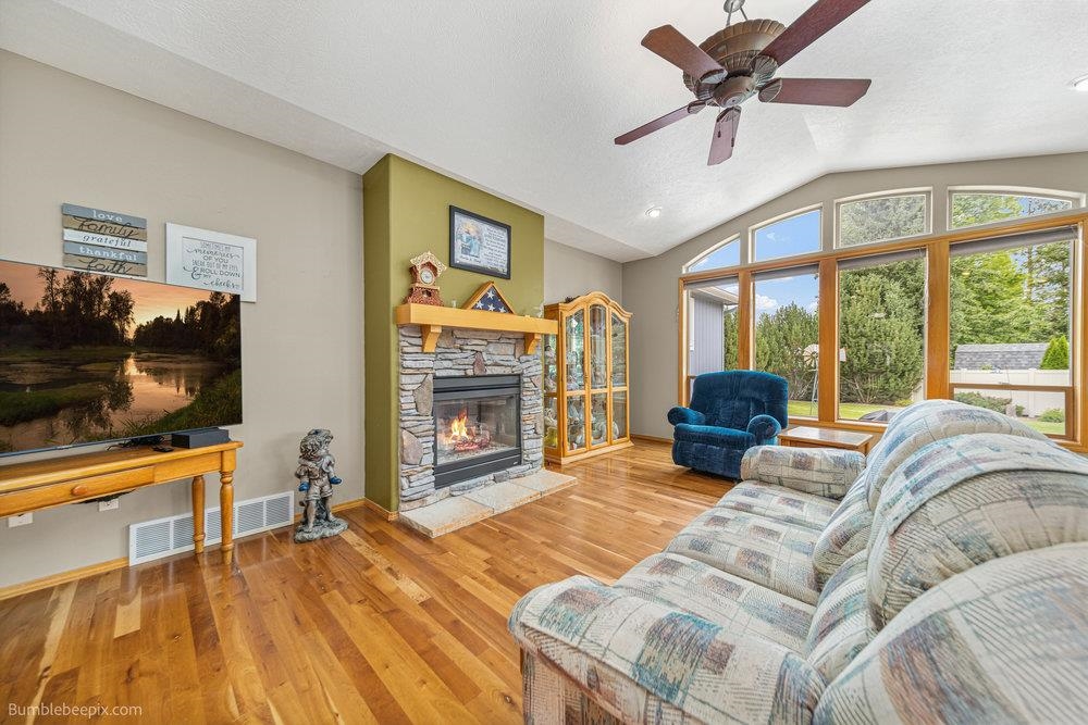 714 E Erica Ct - Photo 6