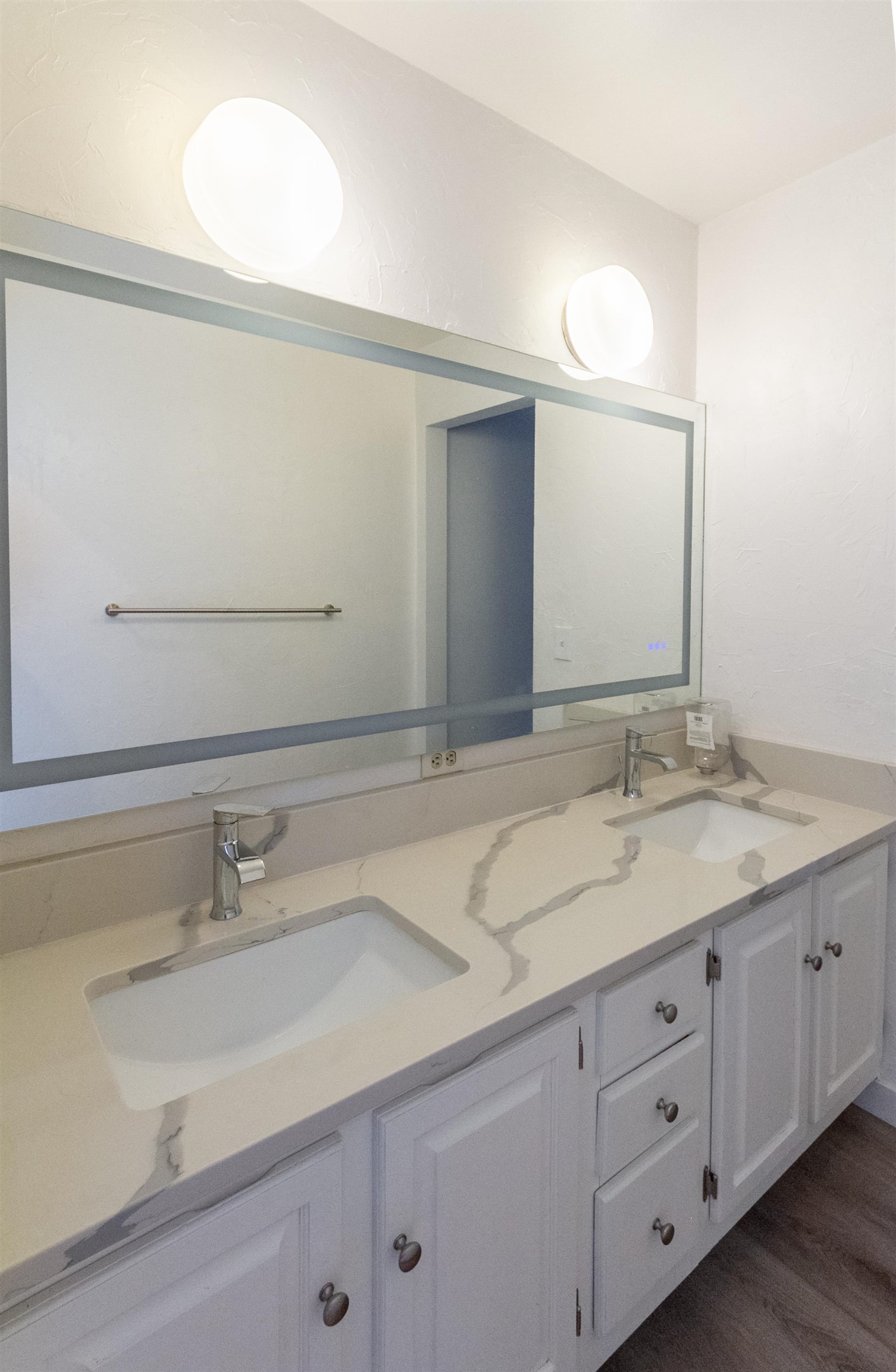 707 W 6th Ave - Photo 19