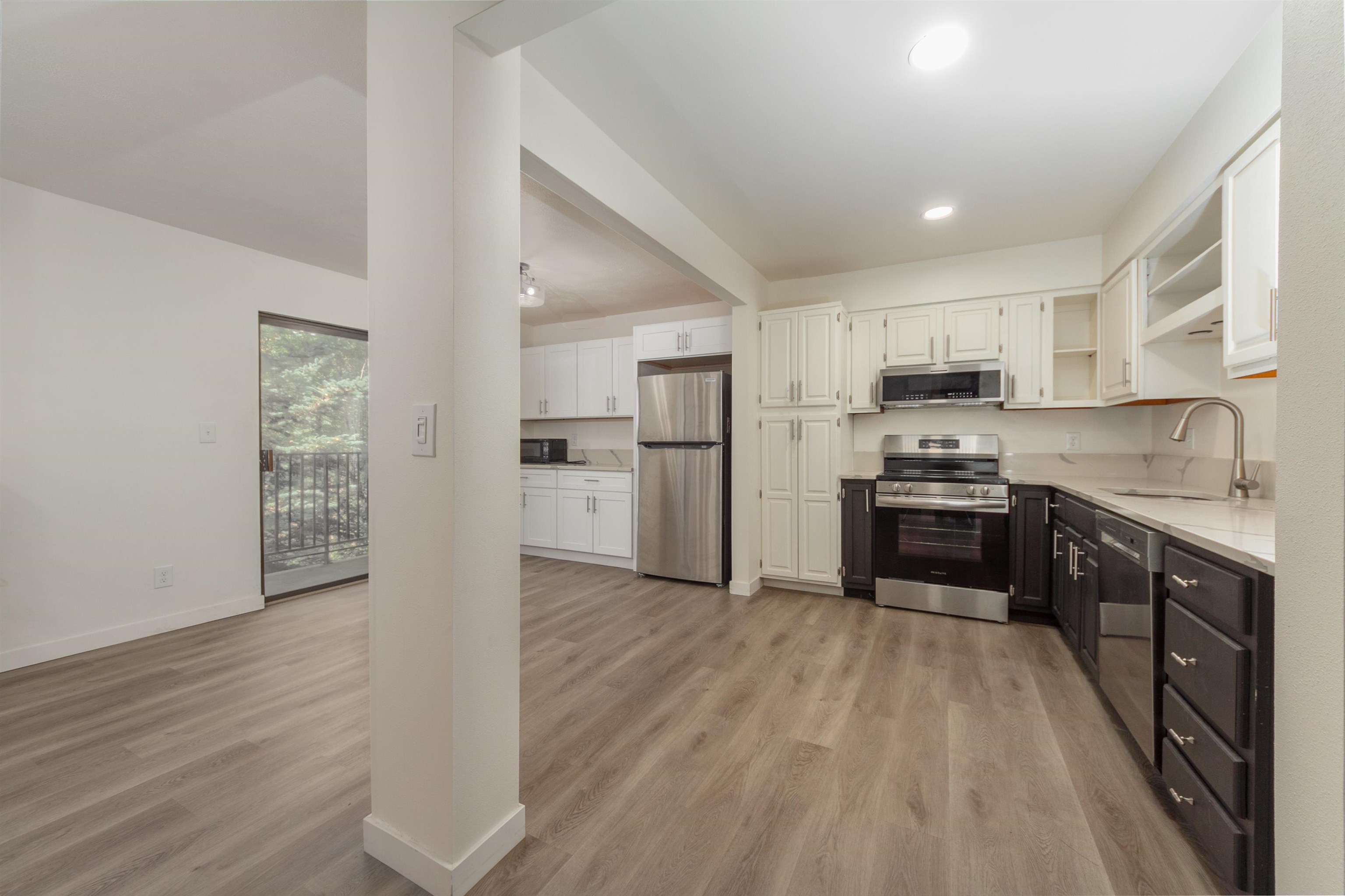 707 W 6th Ave - Photo 7