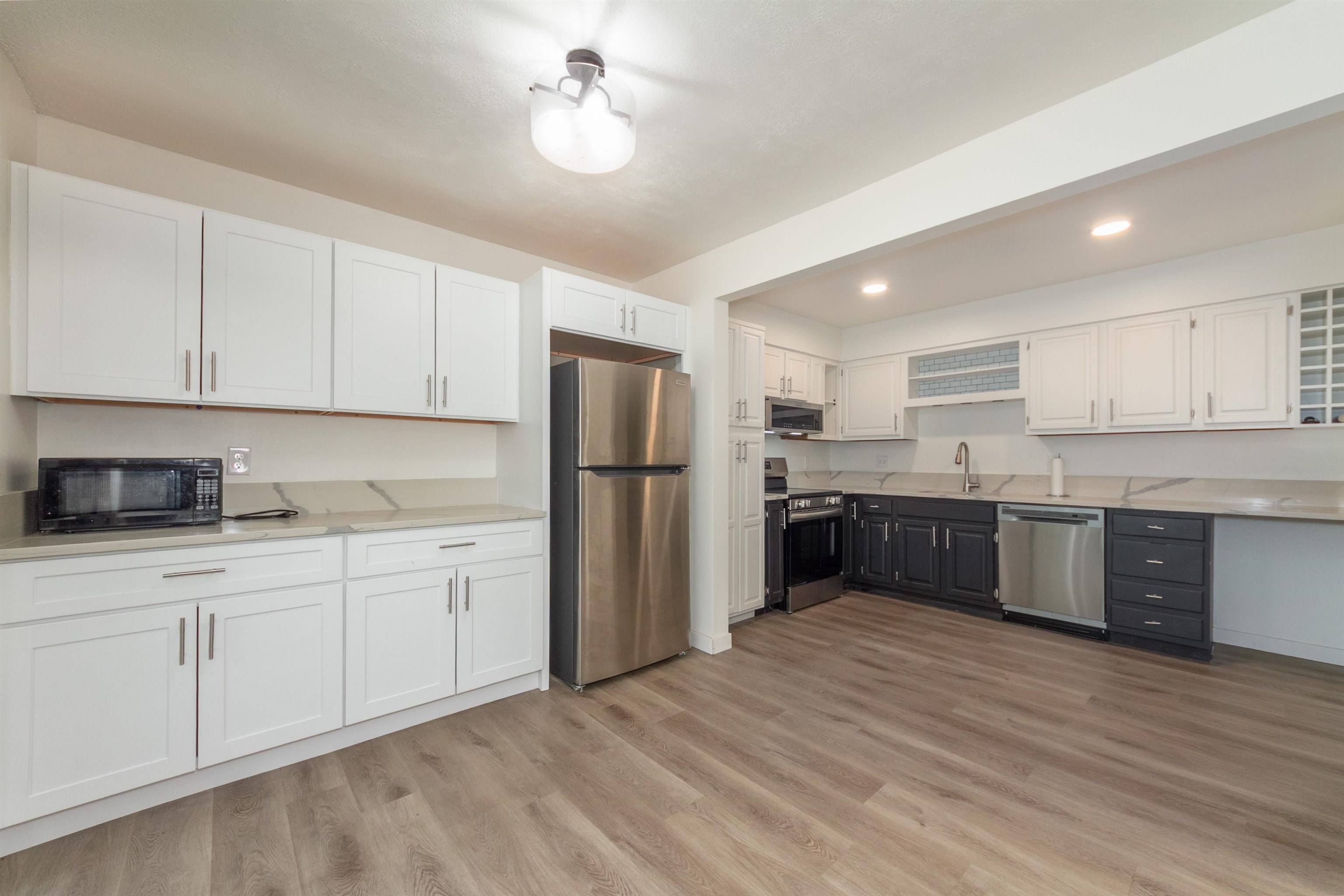 707 W 6th Ave - Photo 8