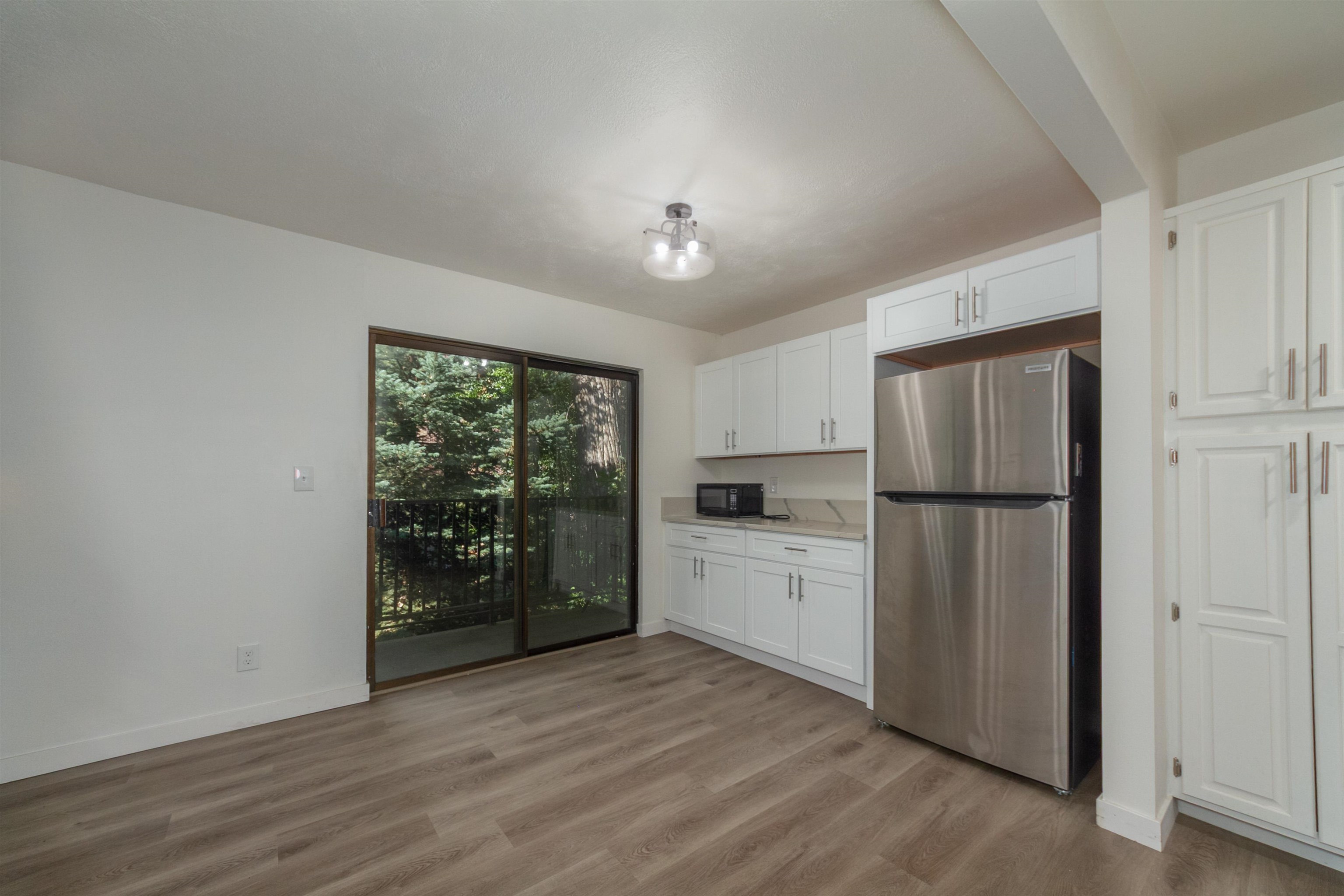 707 W 6th Ave - Photo 9