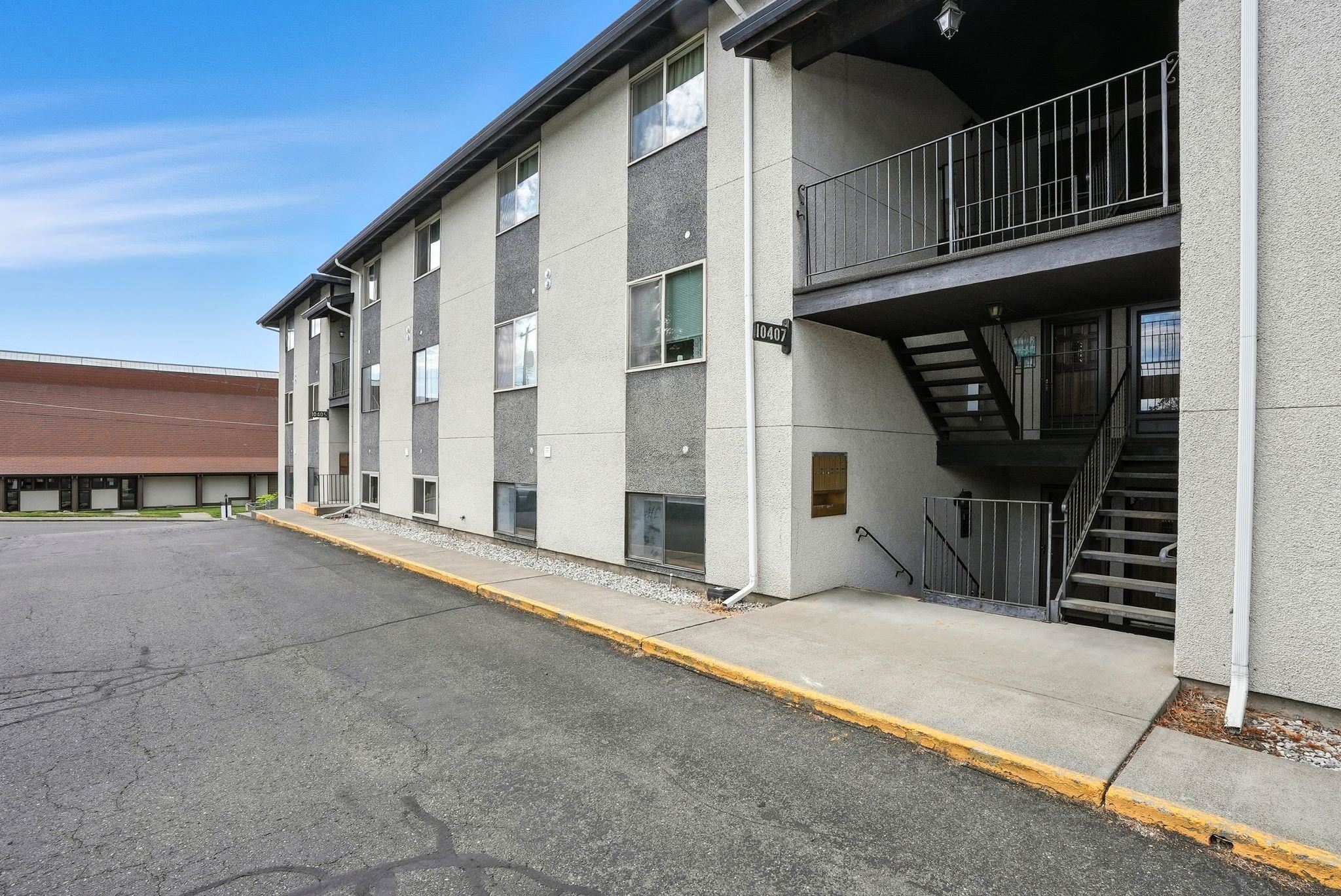 10407 E Main Ave - Photo 1