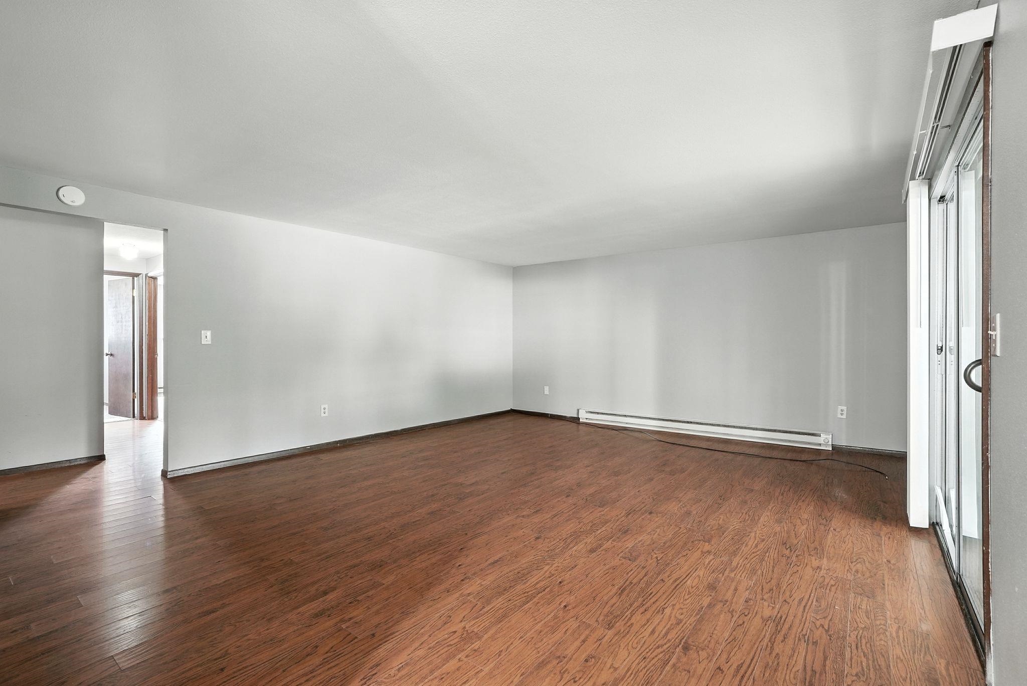 10407 E Main Ave - Photo 4