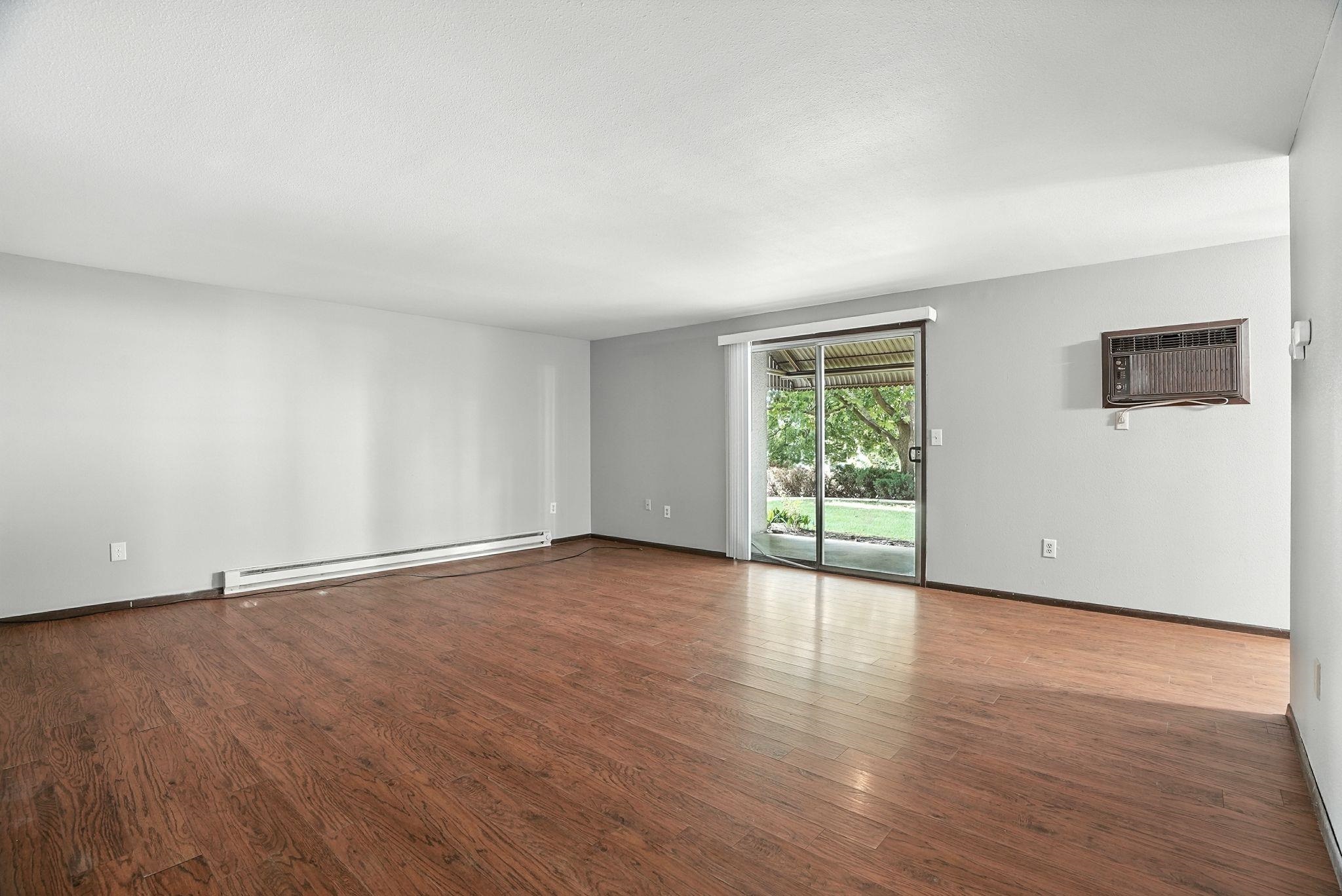 10407 E Main Ave - Photo 5
