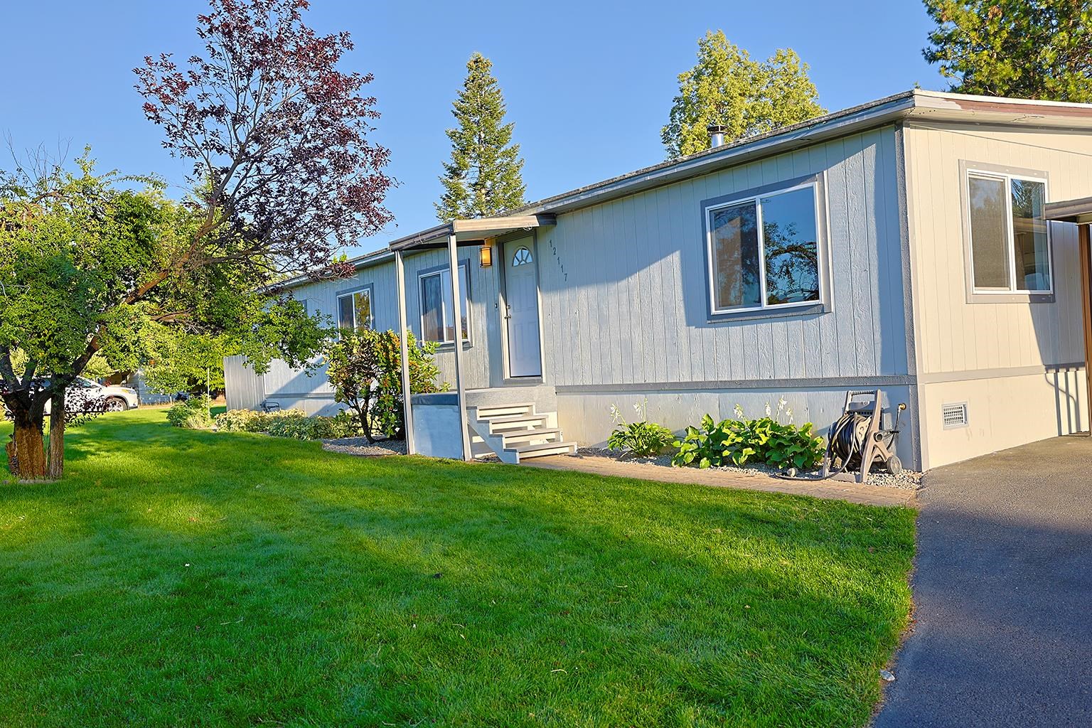 12117 N Sheridan St - Photo 3