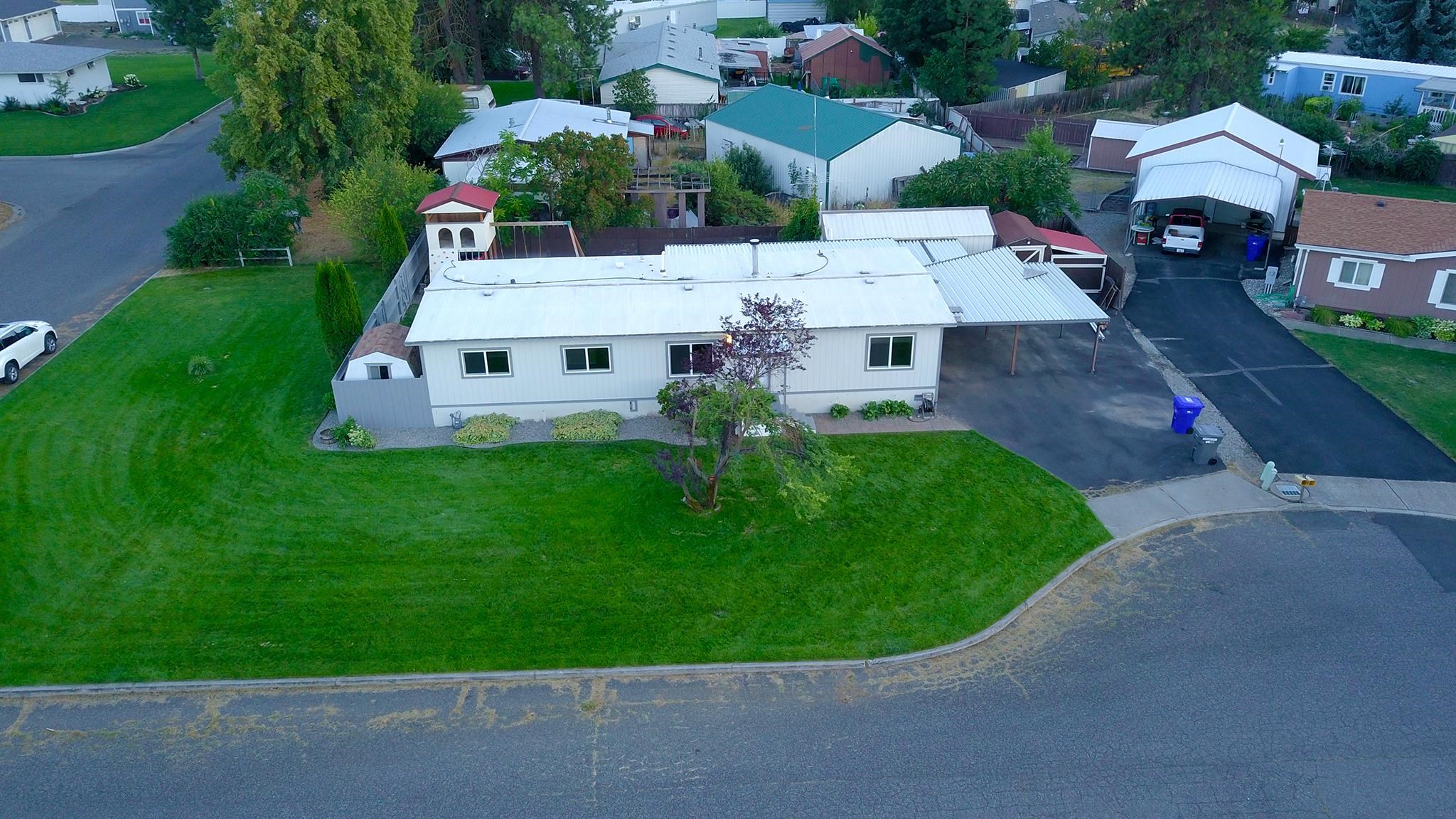 12117 N Sheridan St - Photo 9