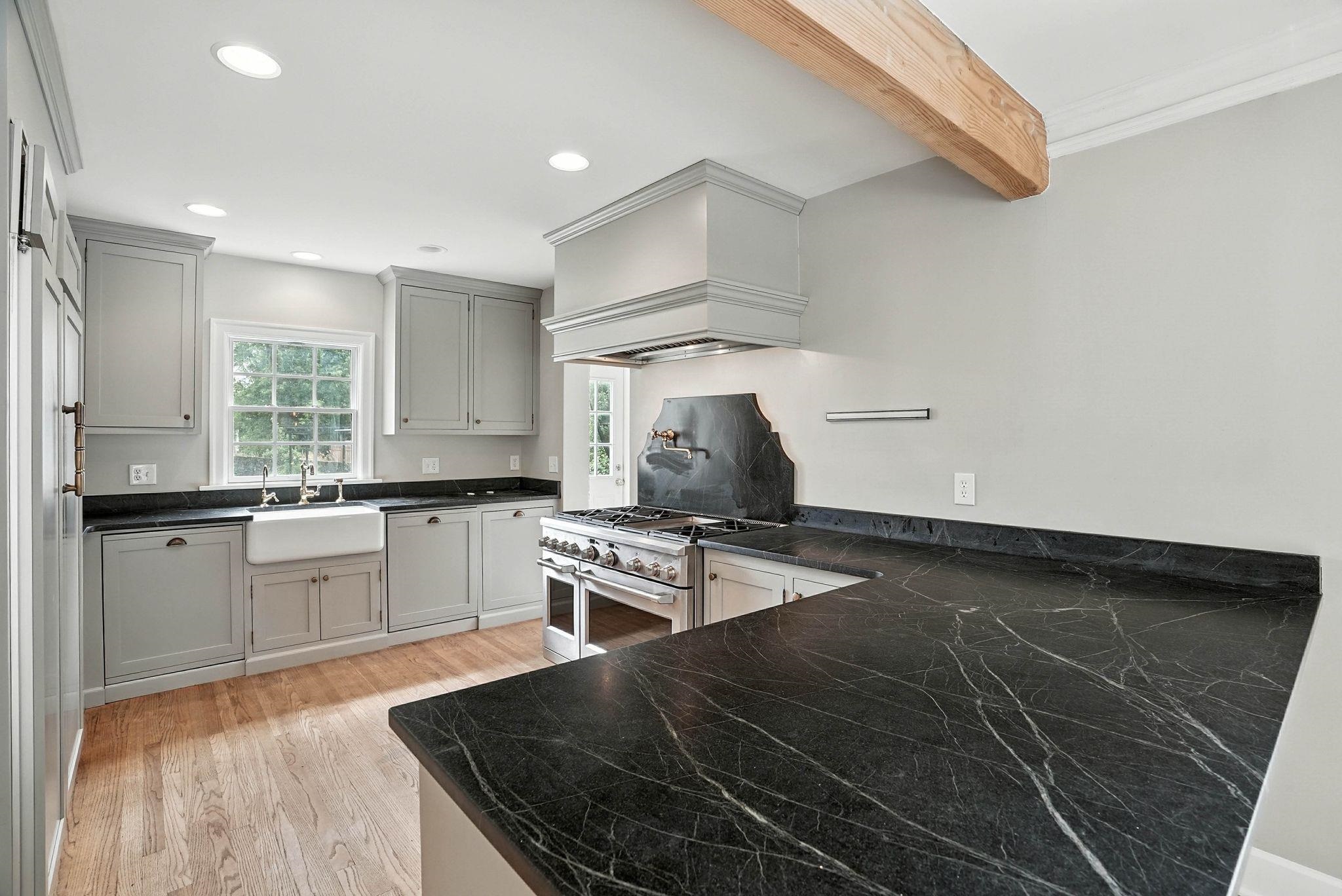 310 E 13th Ave - Photo 11