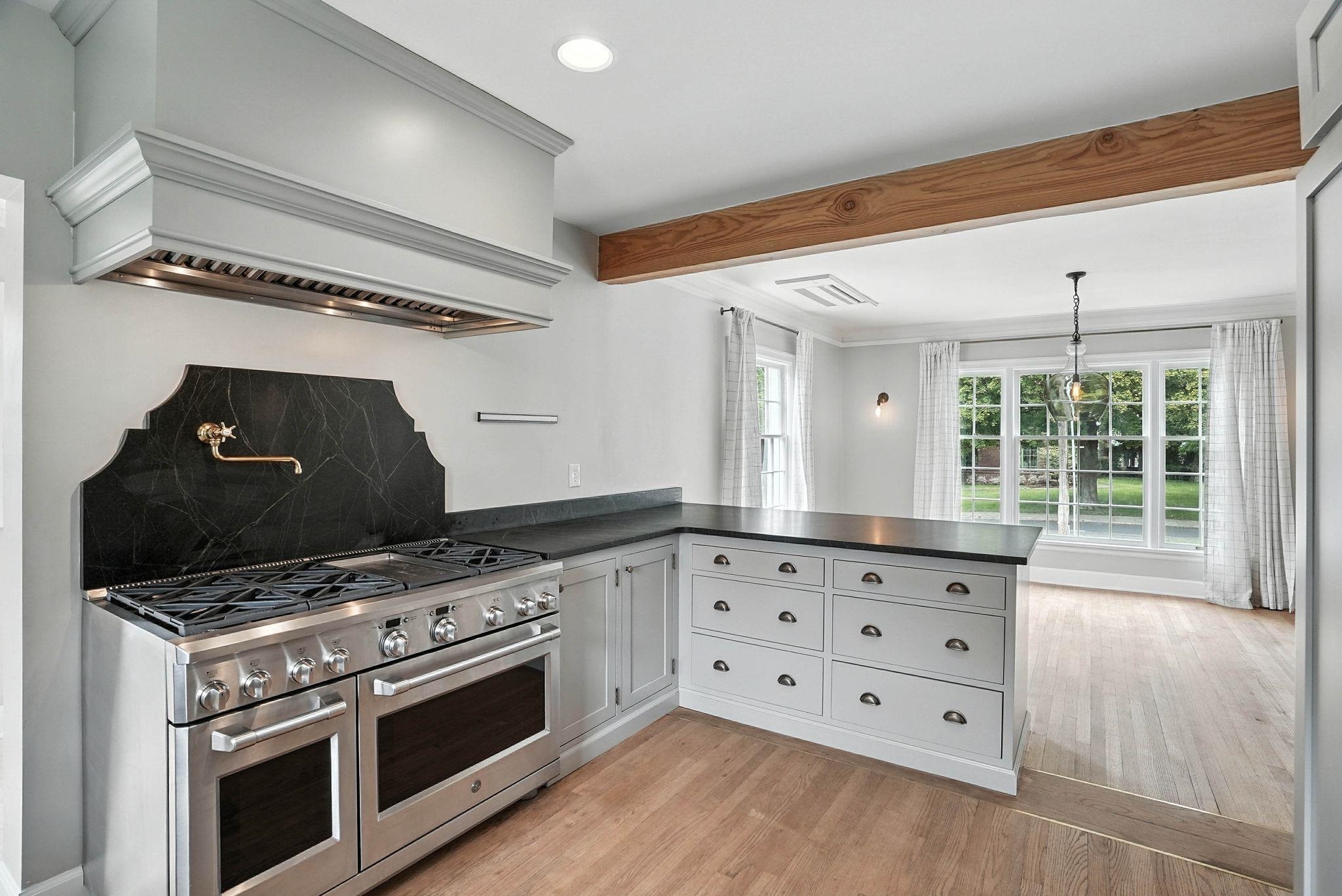 310 E 13th Ave - Photo 14