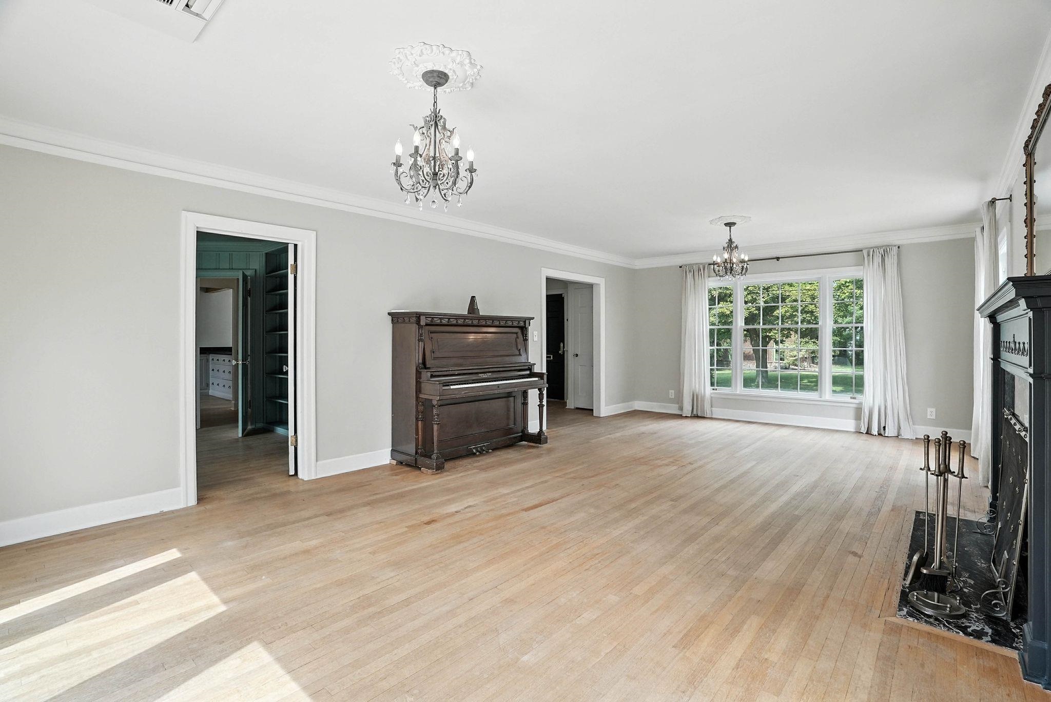 310 E 13th Ave - Photo 6