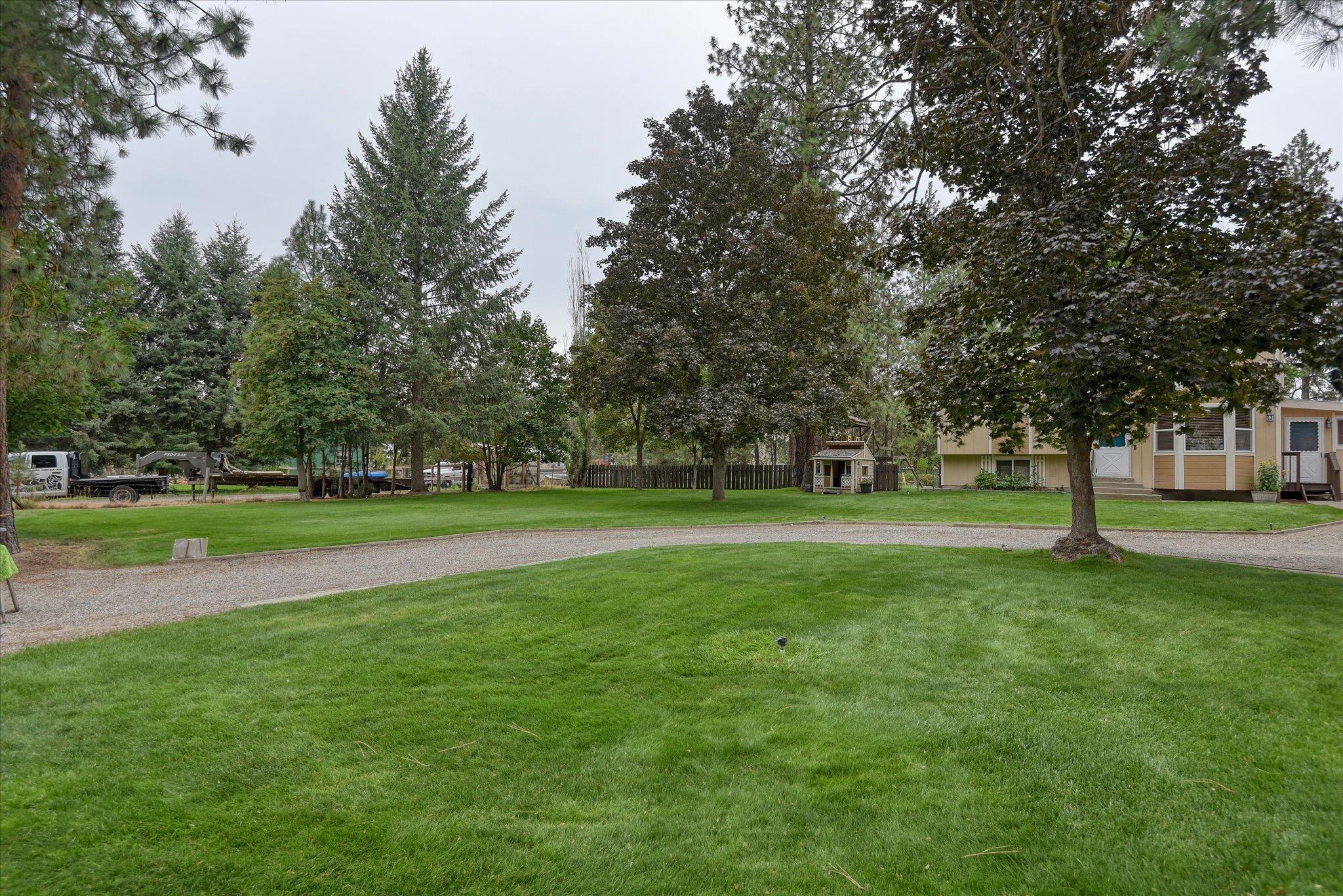 11280 W Meadowview Ln - Photo 3