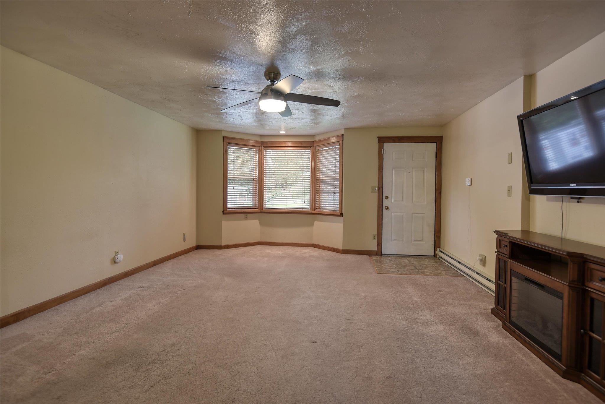 11280 W Meadowview Ln - Photo 6