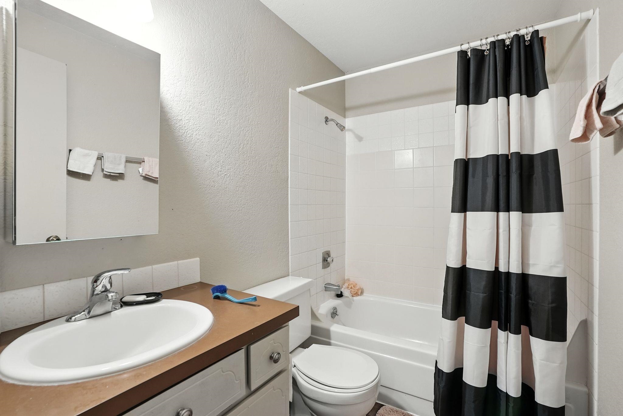 1225/1301 E 29th Ave - Photo 14