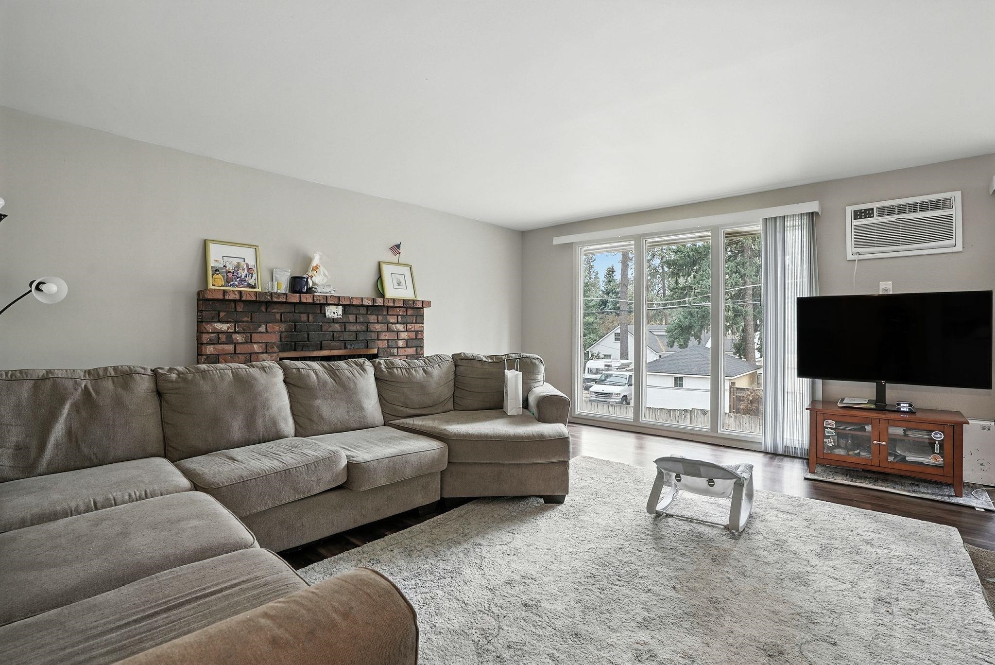 1225/1301 E 29th Ave - Photo 7