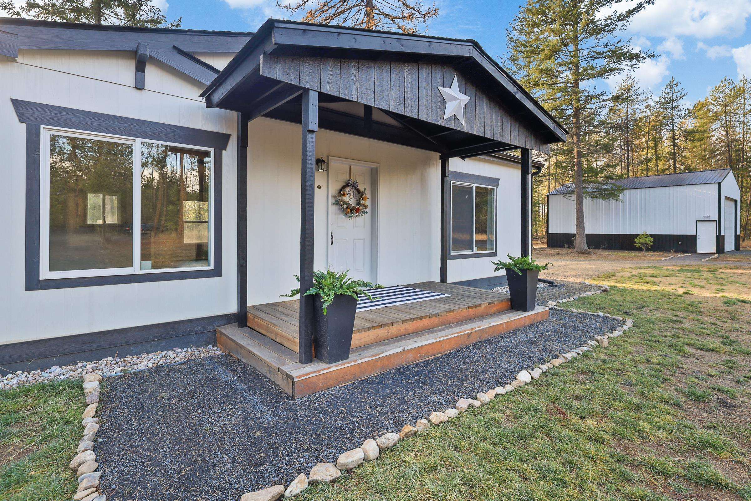 3833 Meadowlark Way - Photo 1