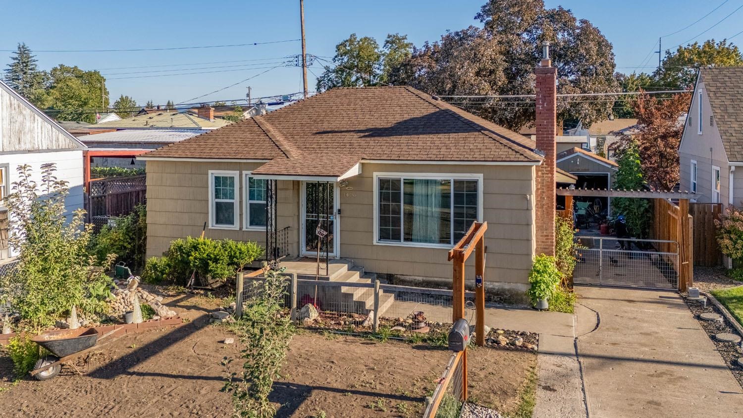 1406 E Rockwell Ave - Photo 3