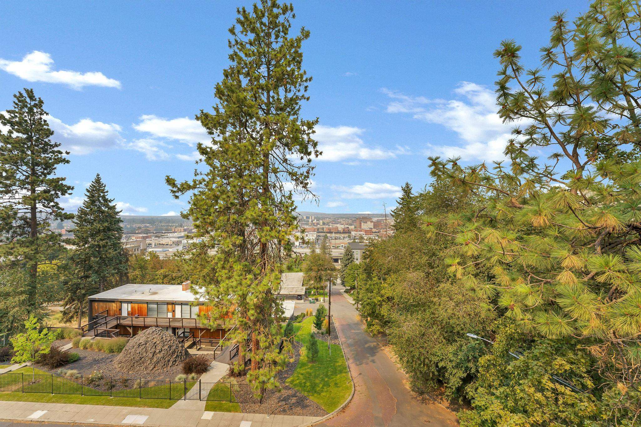 1111 W 6th Ave - Photo 5