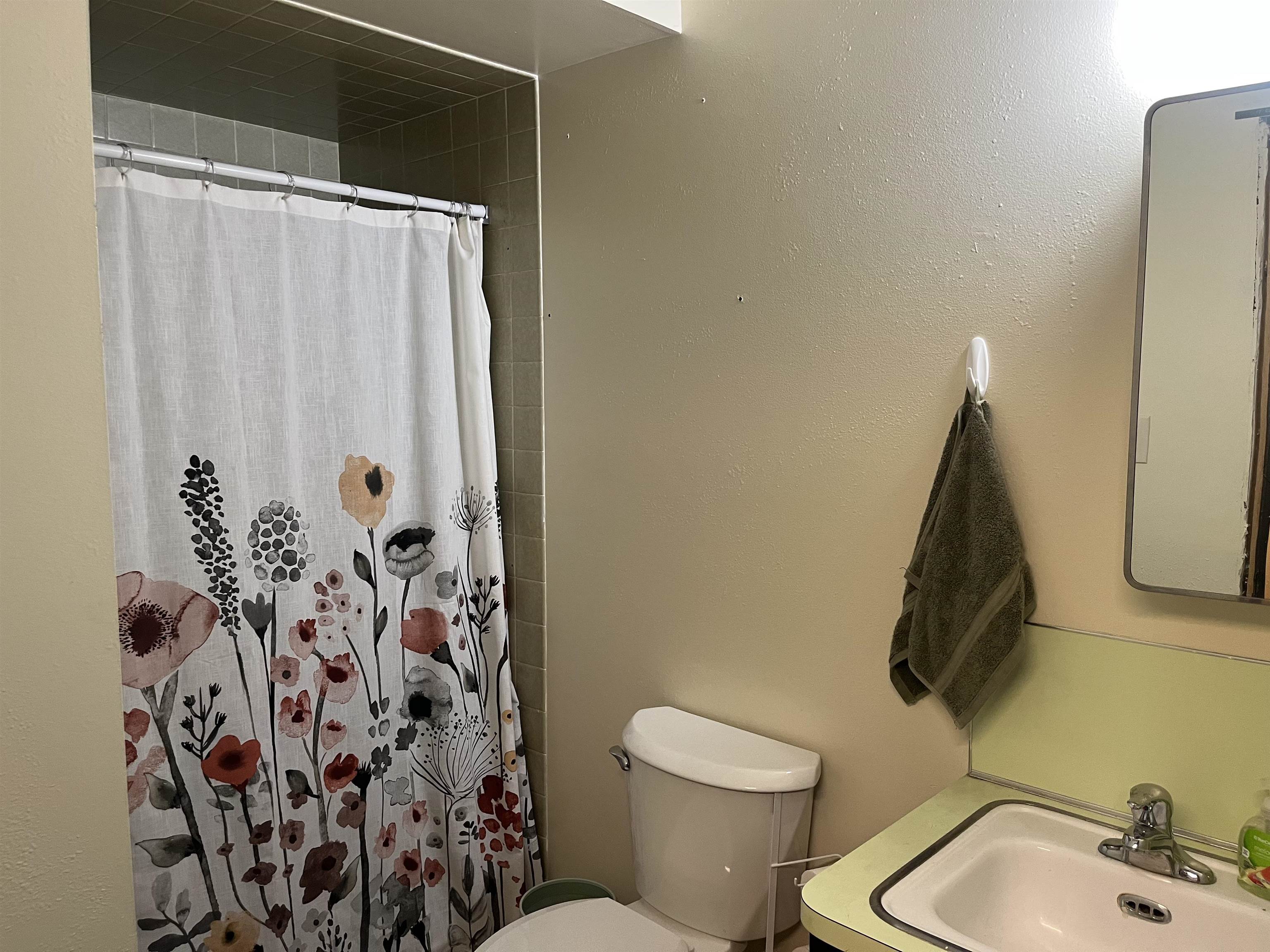 9725 N Division St - Photo 12