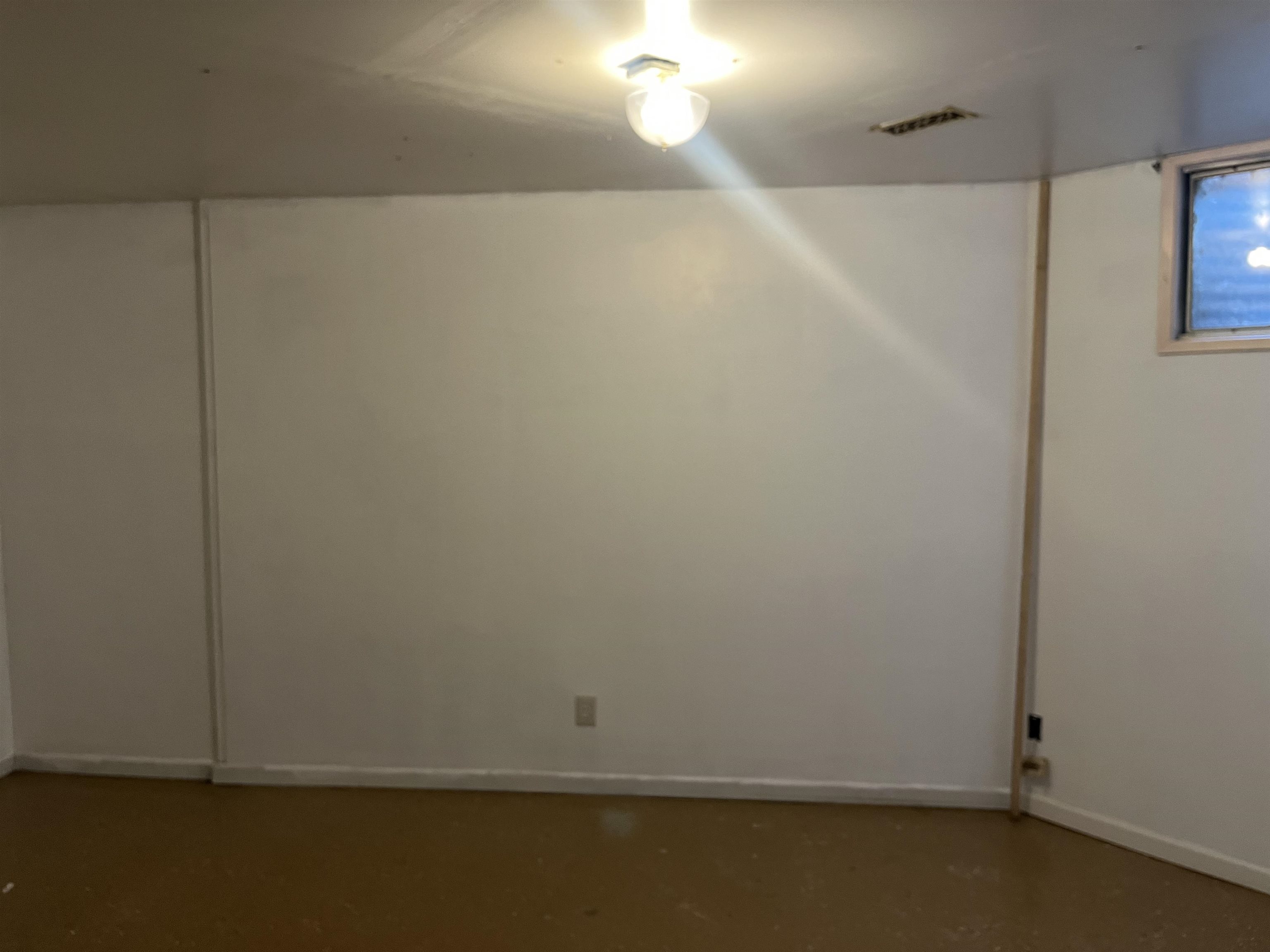 9725 N Division St - Photo 10