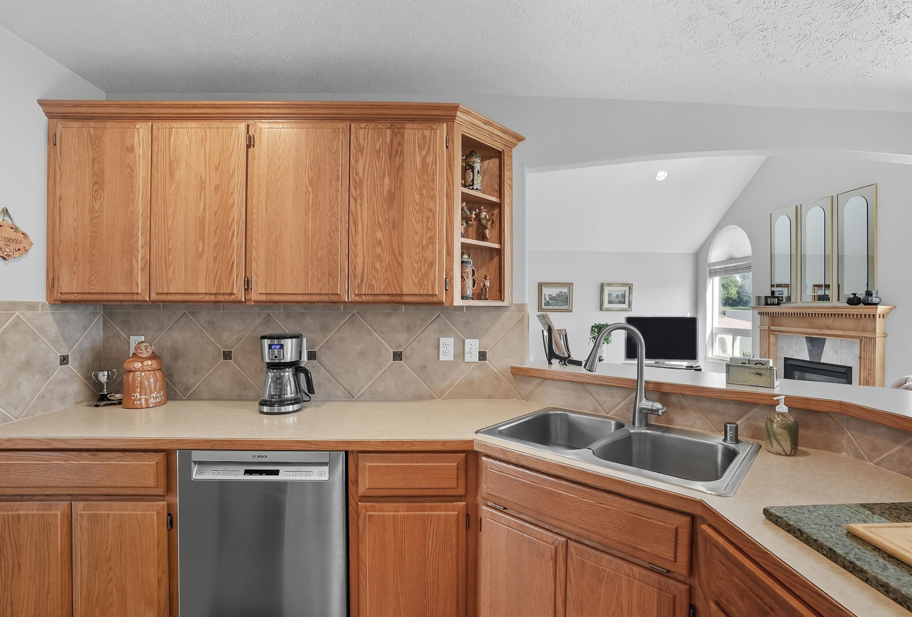 10710 N Clallam Ct - Photo 11