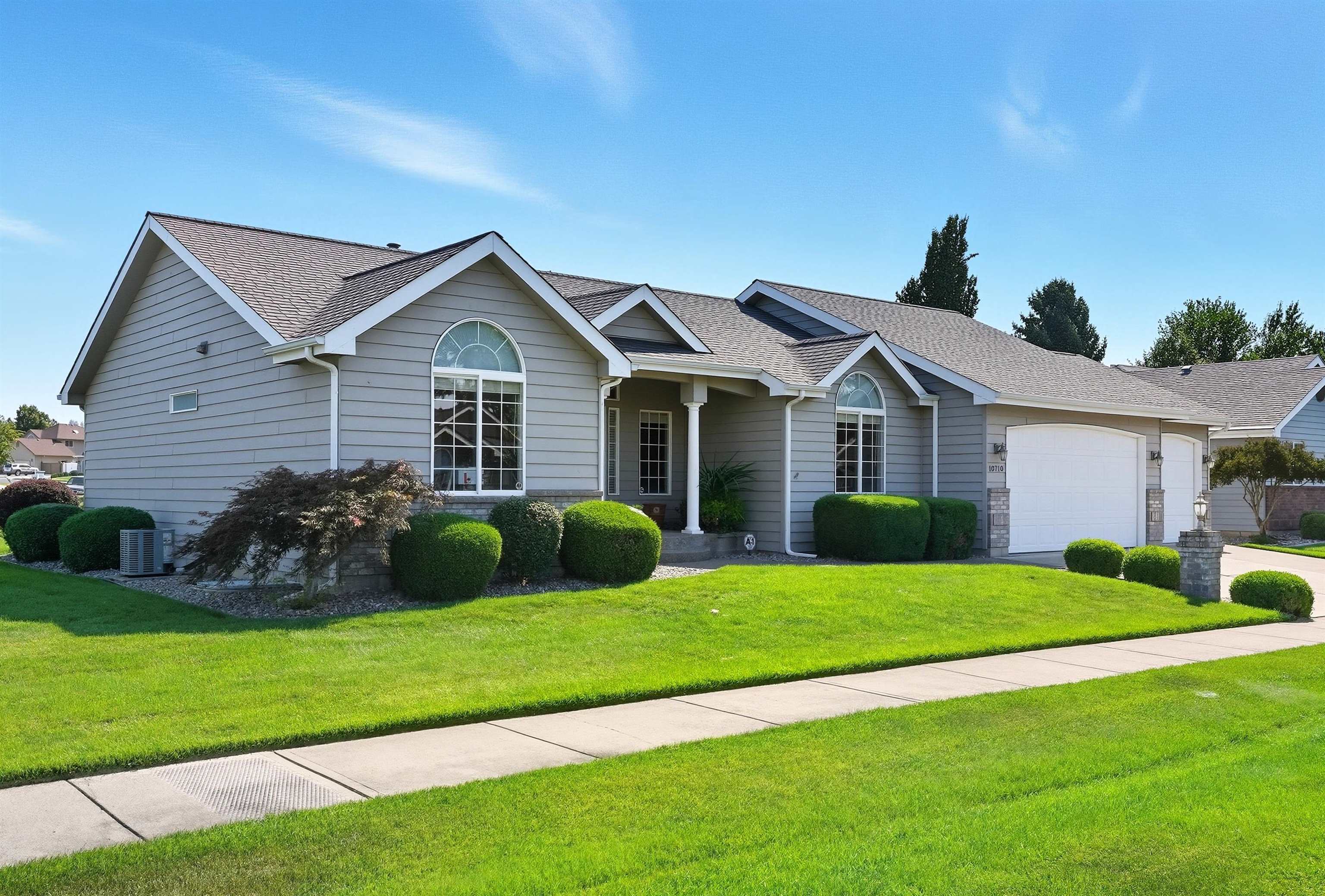10710 N Clallam Ct - Photo 3