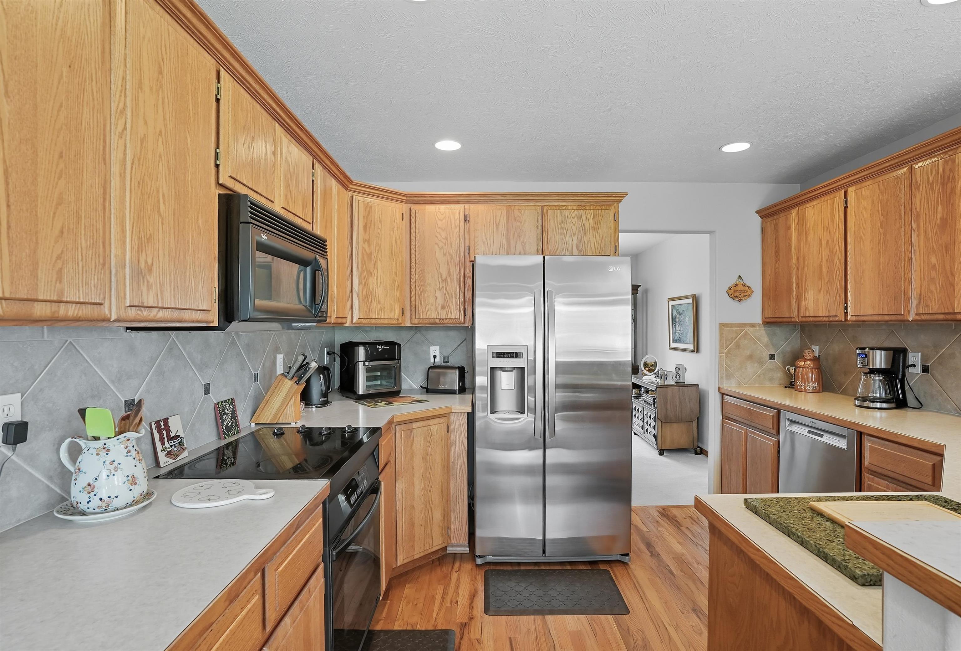 10710 N Clallam Ct - Photo 9