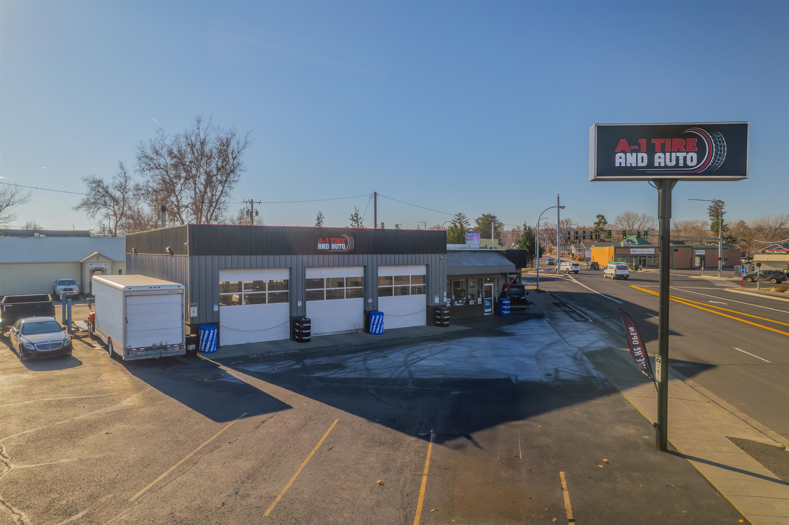 517 & 519 Diagonal St - Photo 1