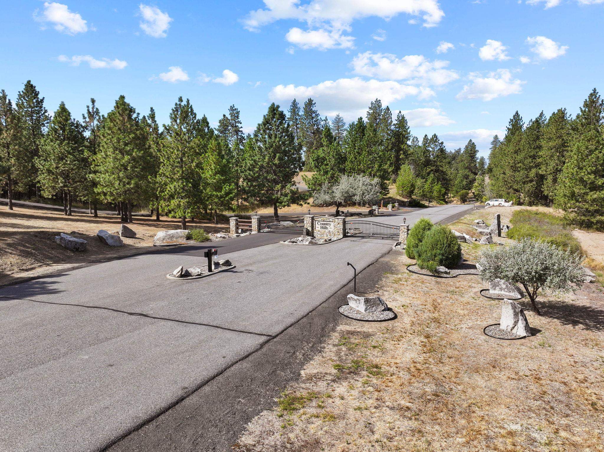 NKA N Cliff Ln - Photo 2