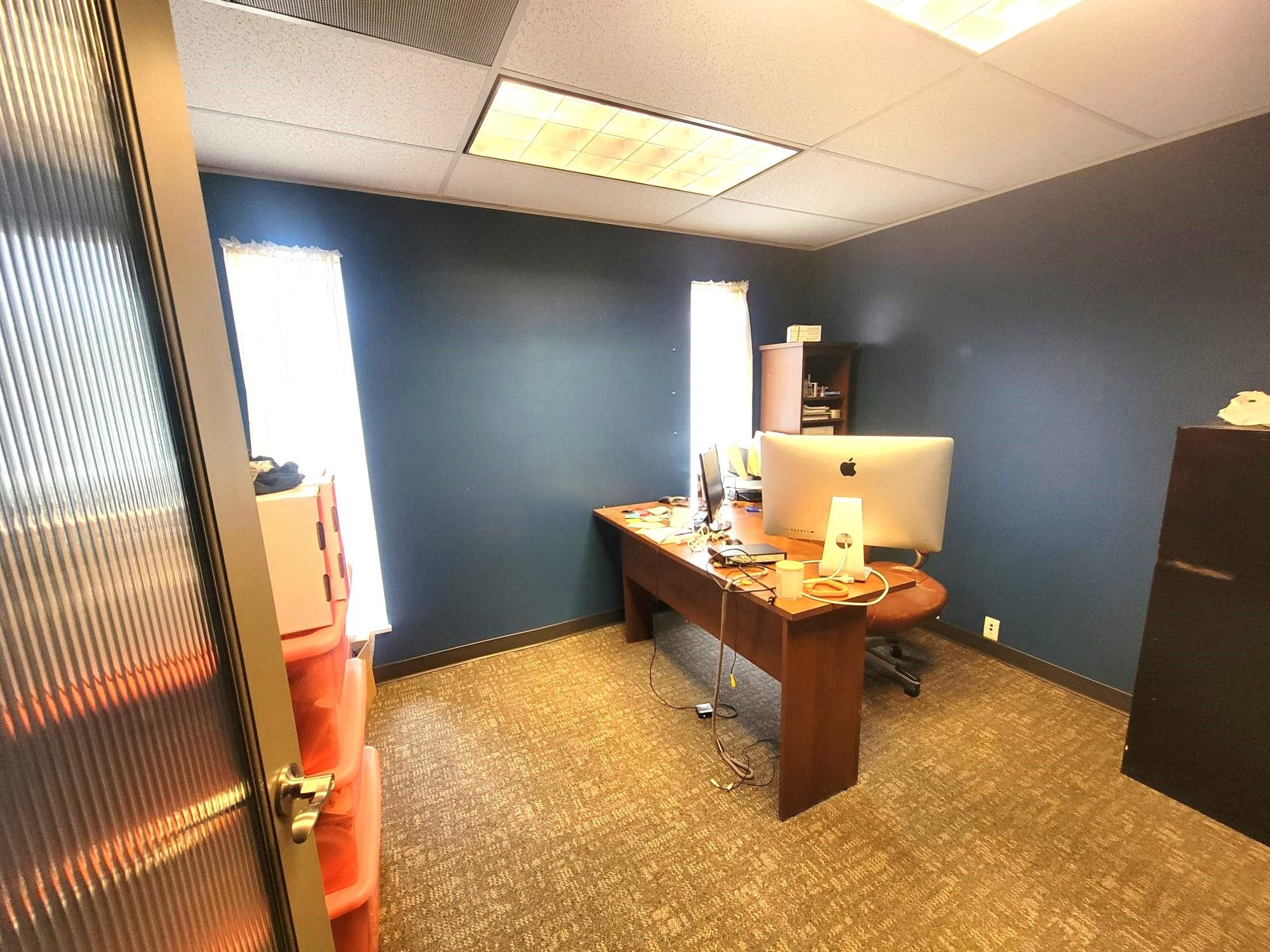 1611 S Geiger Blvd - Photo 24
