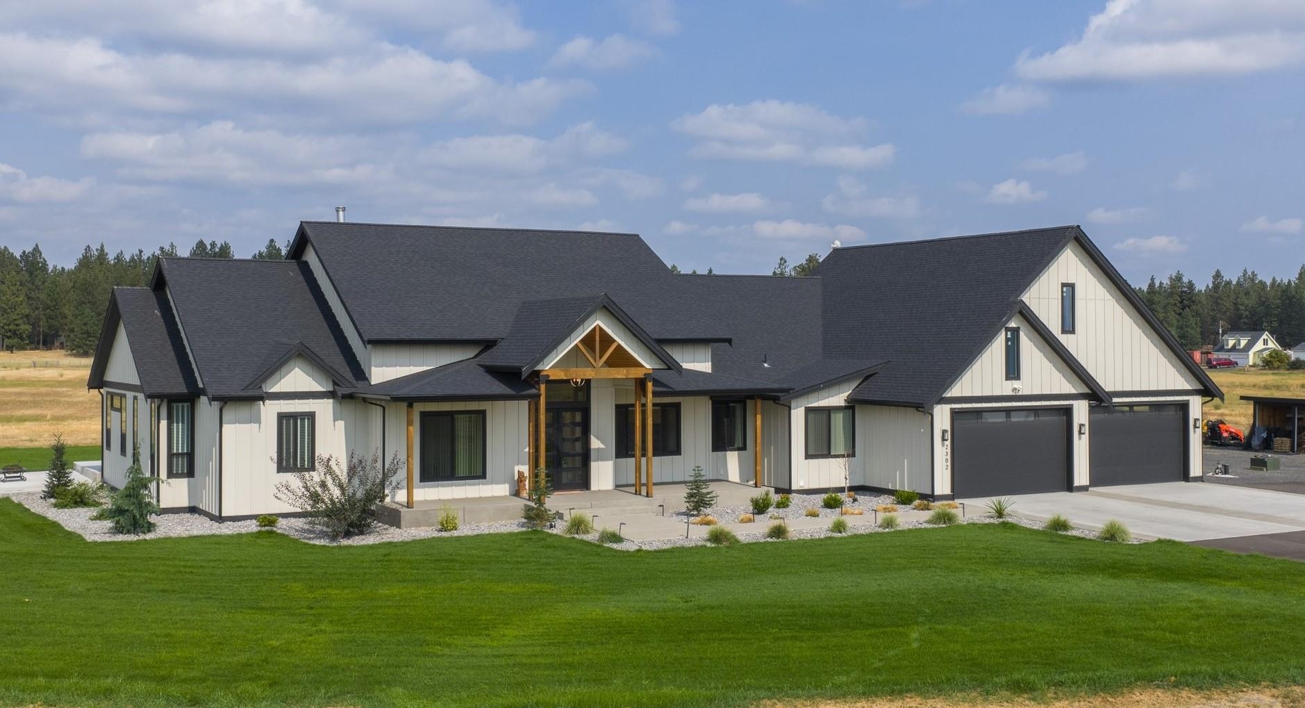 2302 W Gibbs Rd - Photo 1