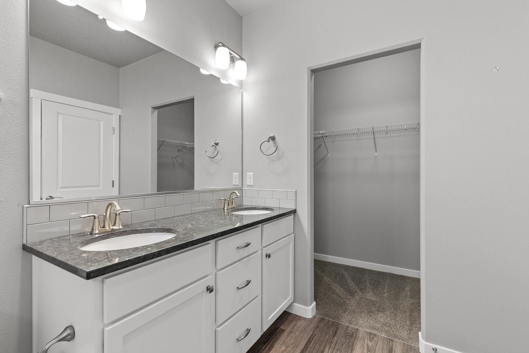 2675 N Rydal Ln - Photo 18