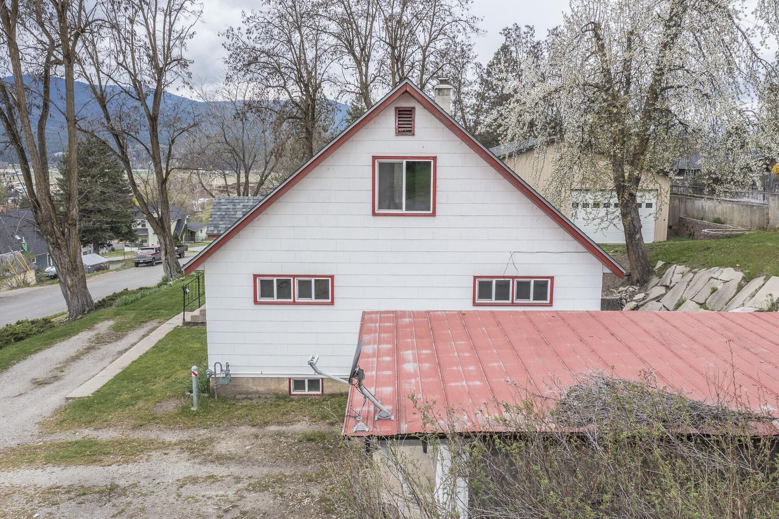 159 E 10th Ave - Photo 3