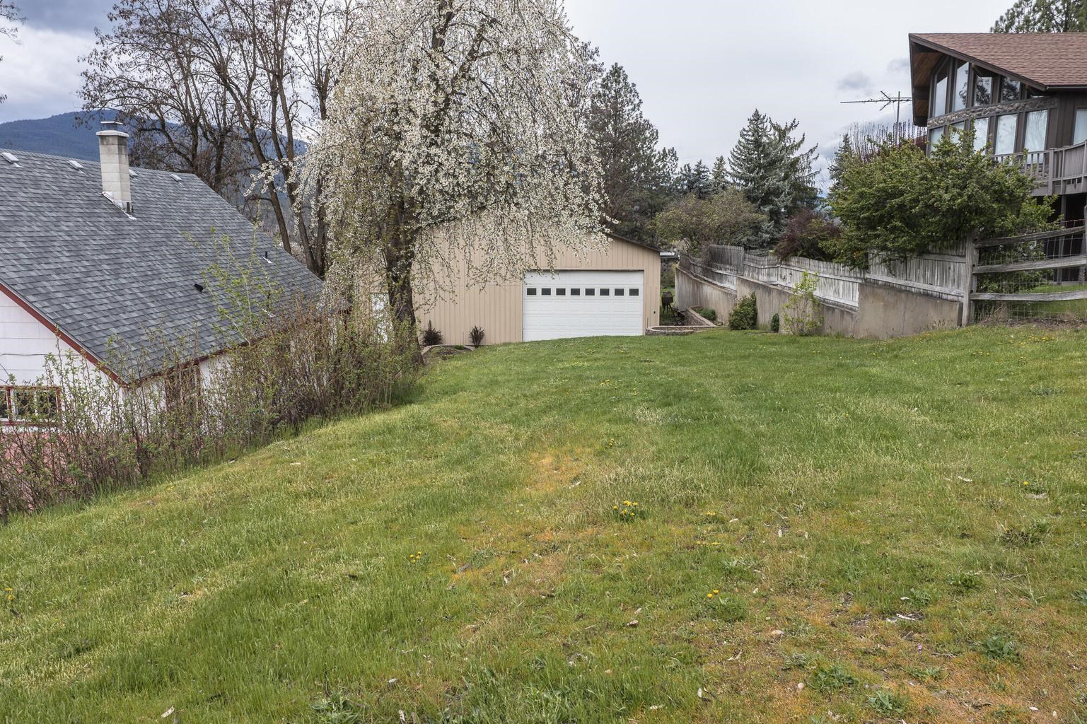 159 E 10th Ave - Photo 5